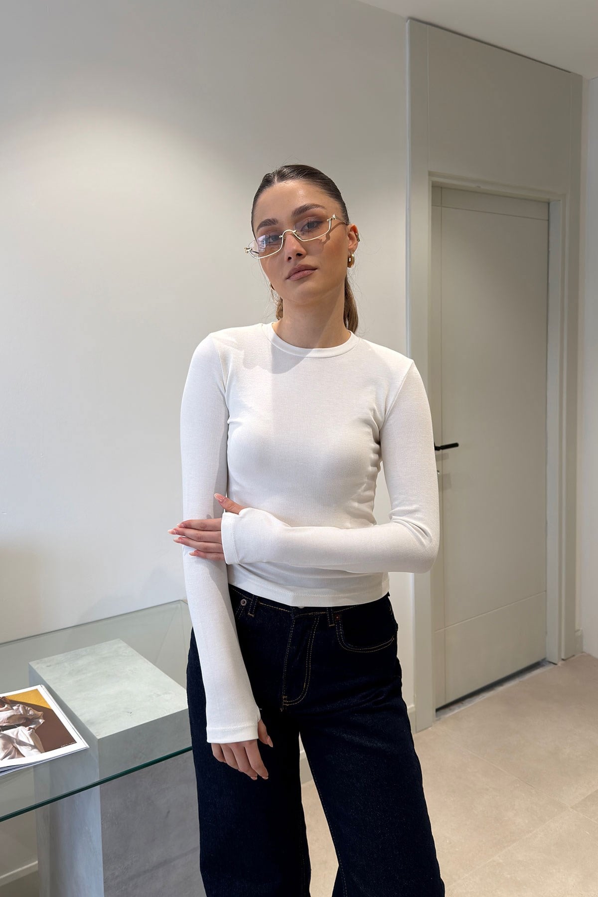 Parmak Geçmeli Uzun Kollu Body- EKRU