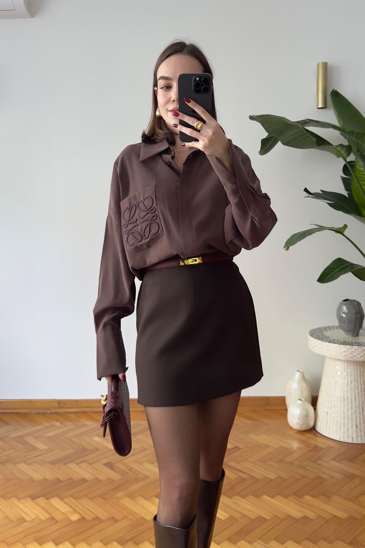 Premium Cebi Nakışlı Oversize Gömlek- KAHVERENGİ