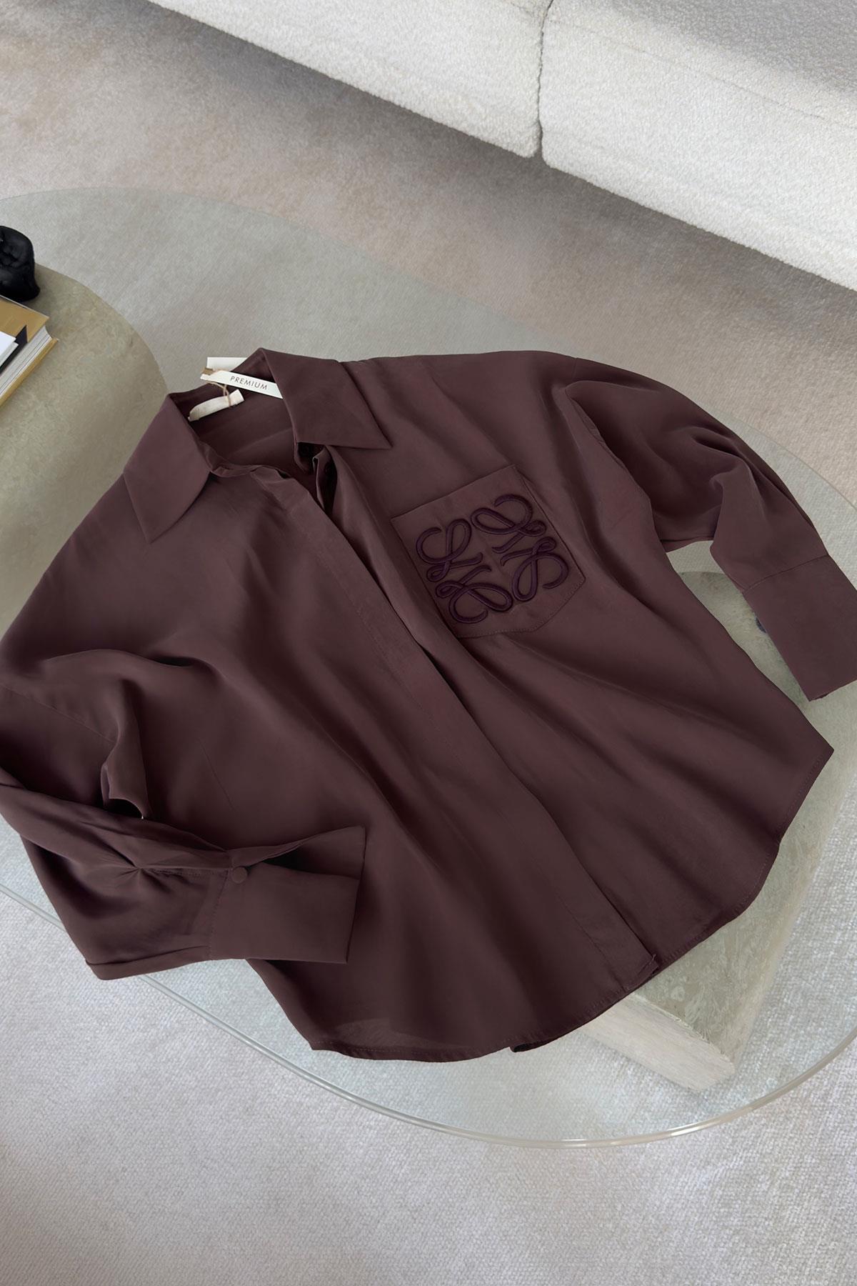 Premium Cebi Nakışlı Oversize Gömlek- KAHVERENGİ