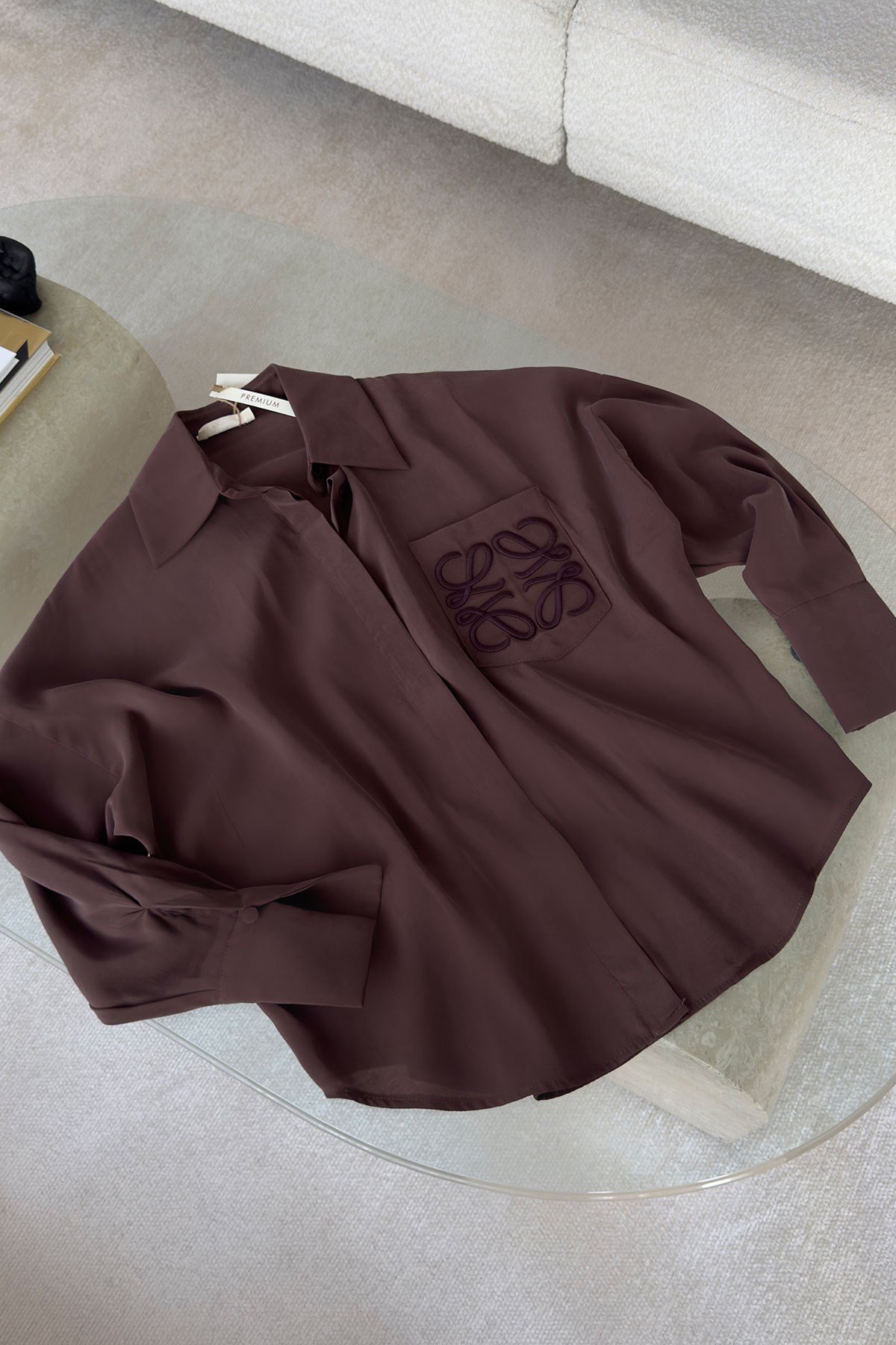Premium Cebi Nakışlı Oversize Gömlek- KAHVERENGİ