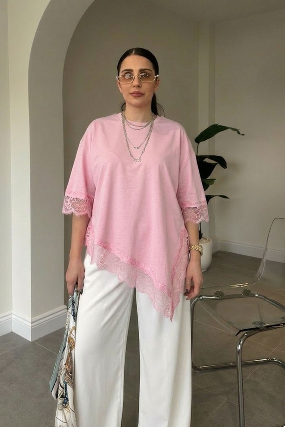 Premium Dantelli Bisiklet Yaka Bluz- PEMBE