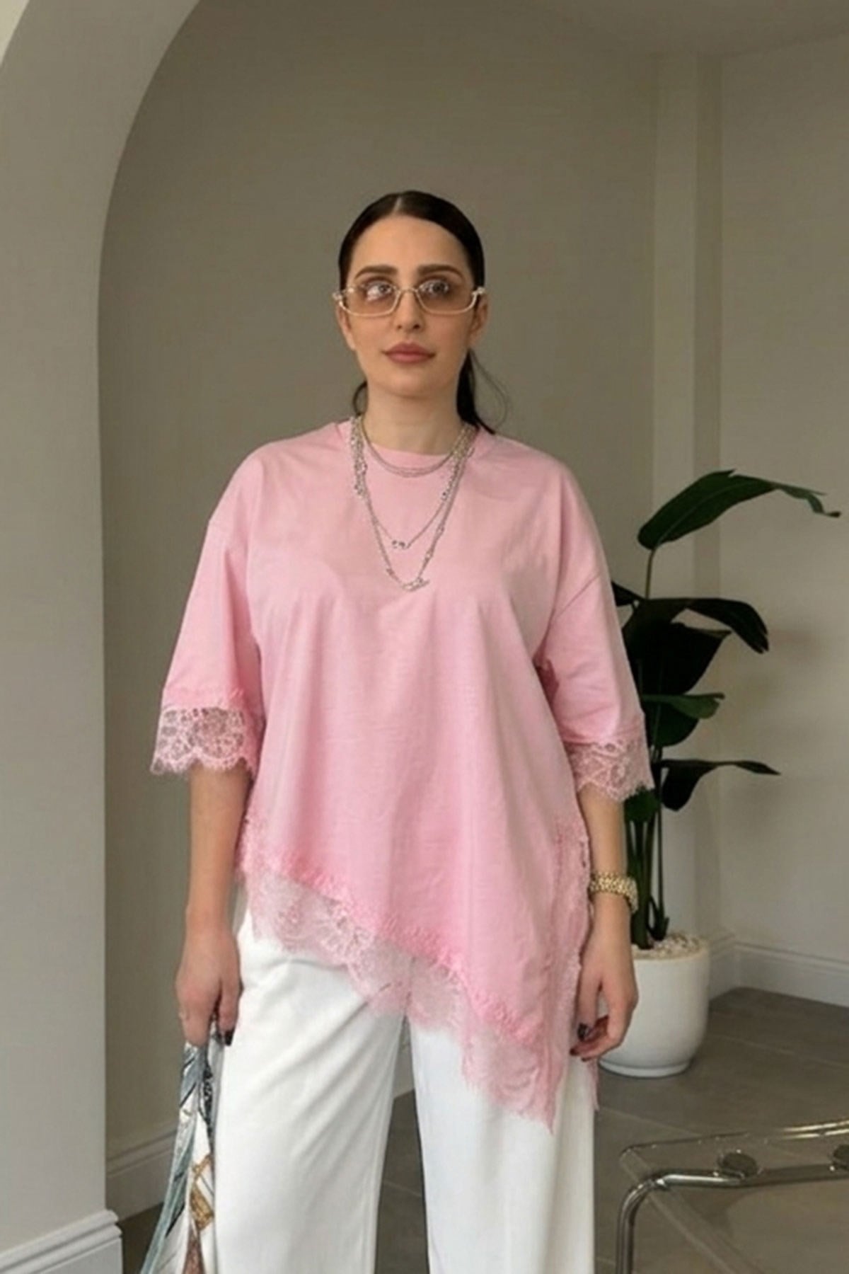 Premium Dantelli Bisiklet Yaka Bluz- PEMBE
