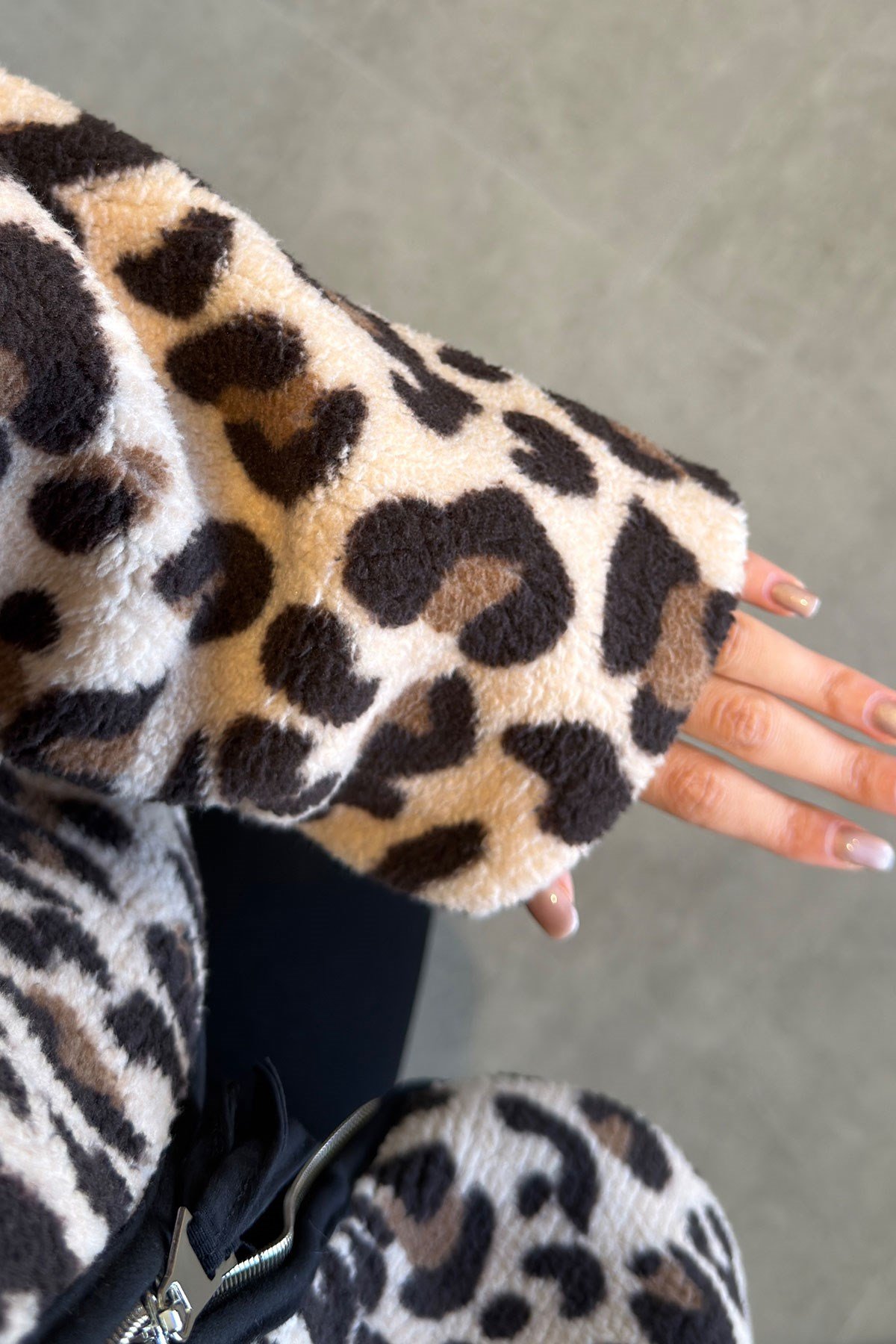 Premium Leopar Desen Fermuarlı Polar- BEJ