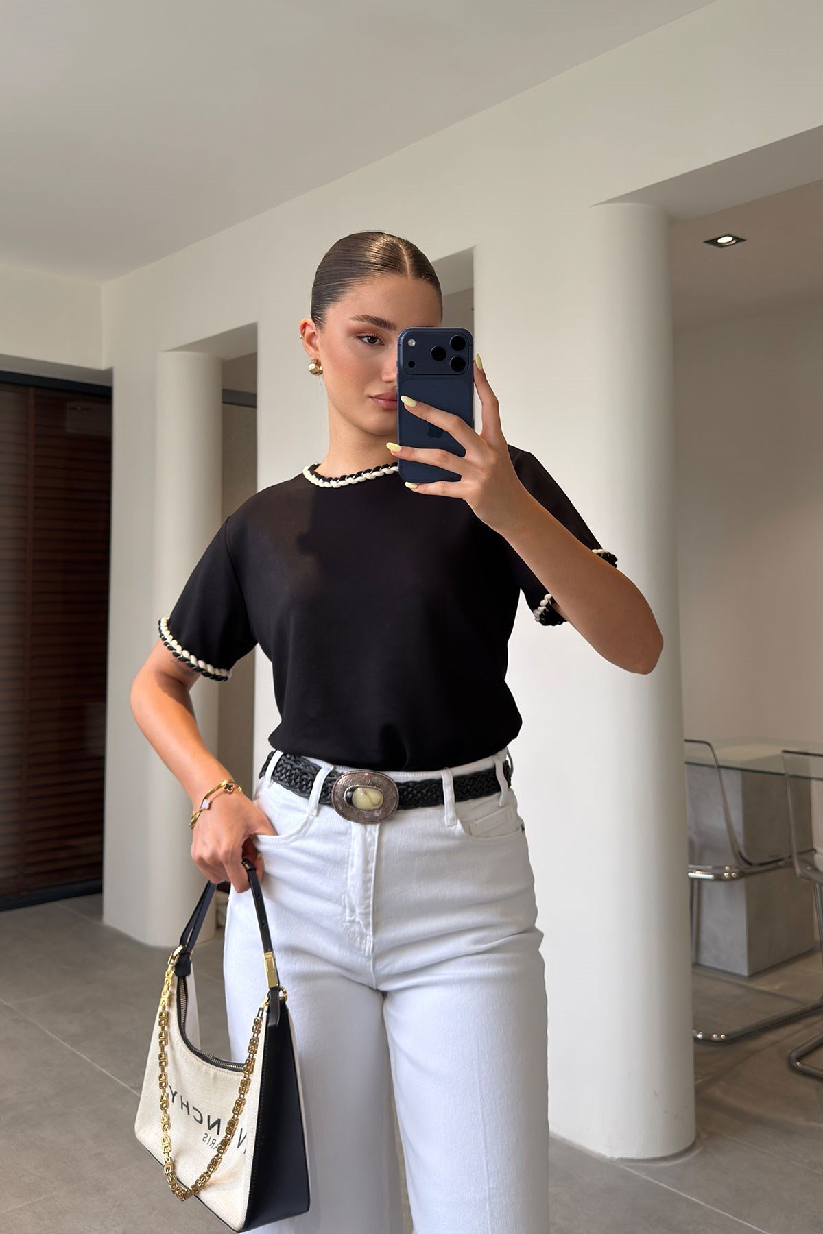 Premium Yakası Şaç Örgü Detaylı Bluz- SİYAH