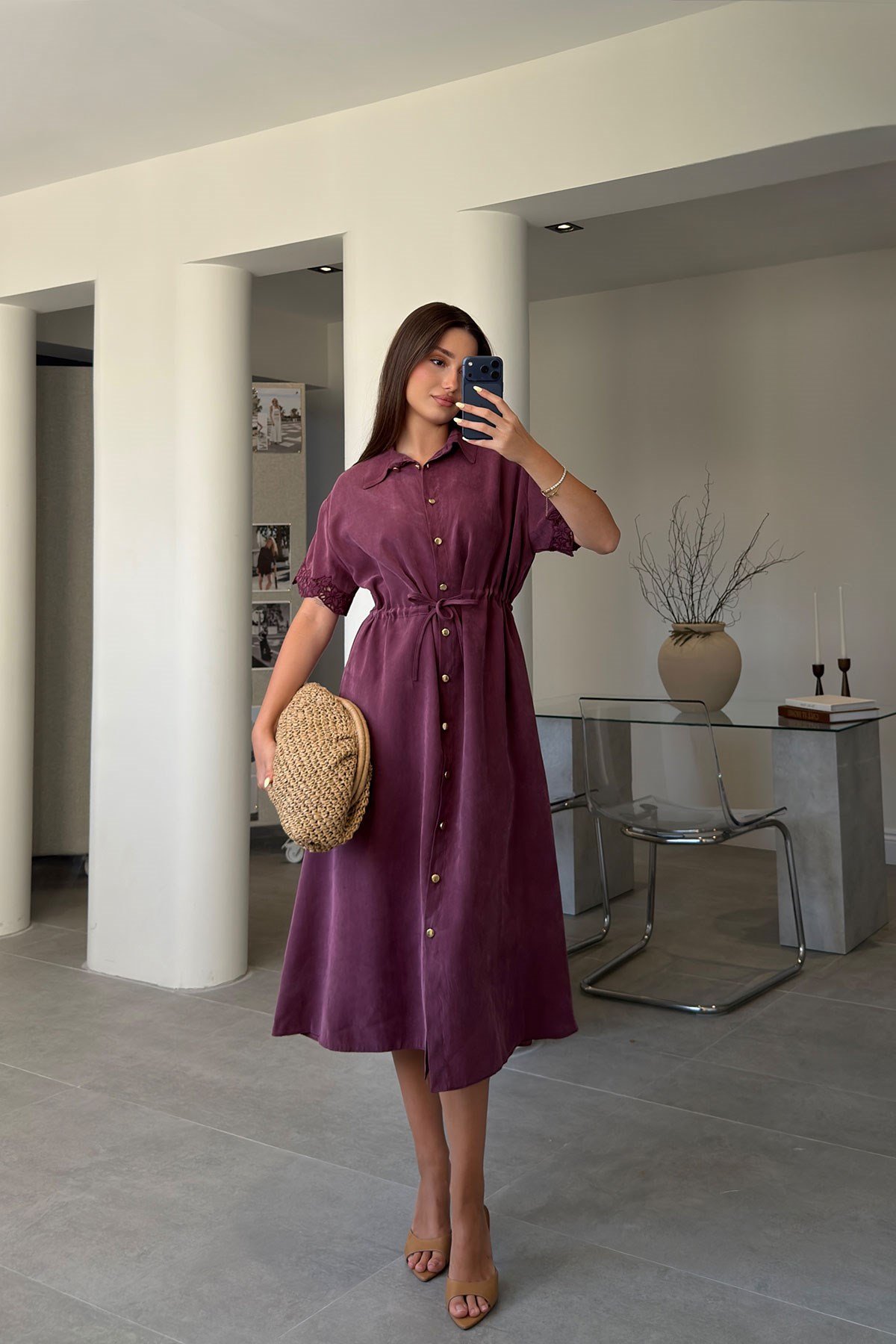 TAŞLANMIŞ KOLLARI NAKIŞLI ELBİSE- BORDO