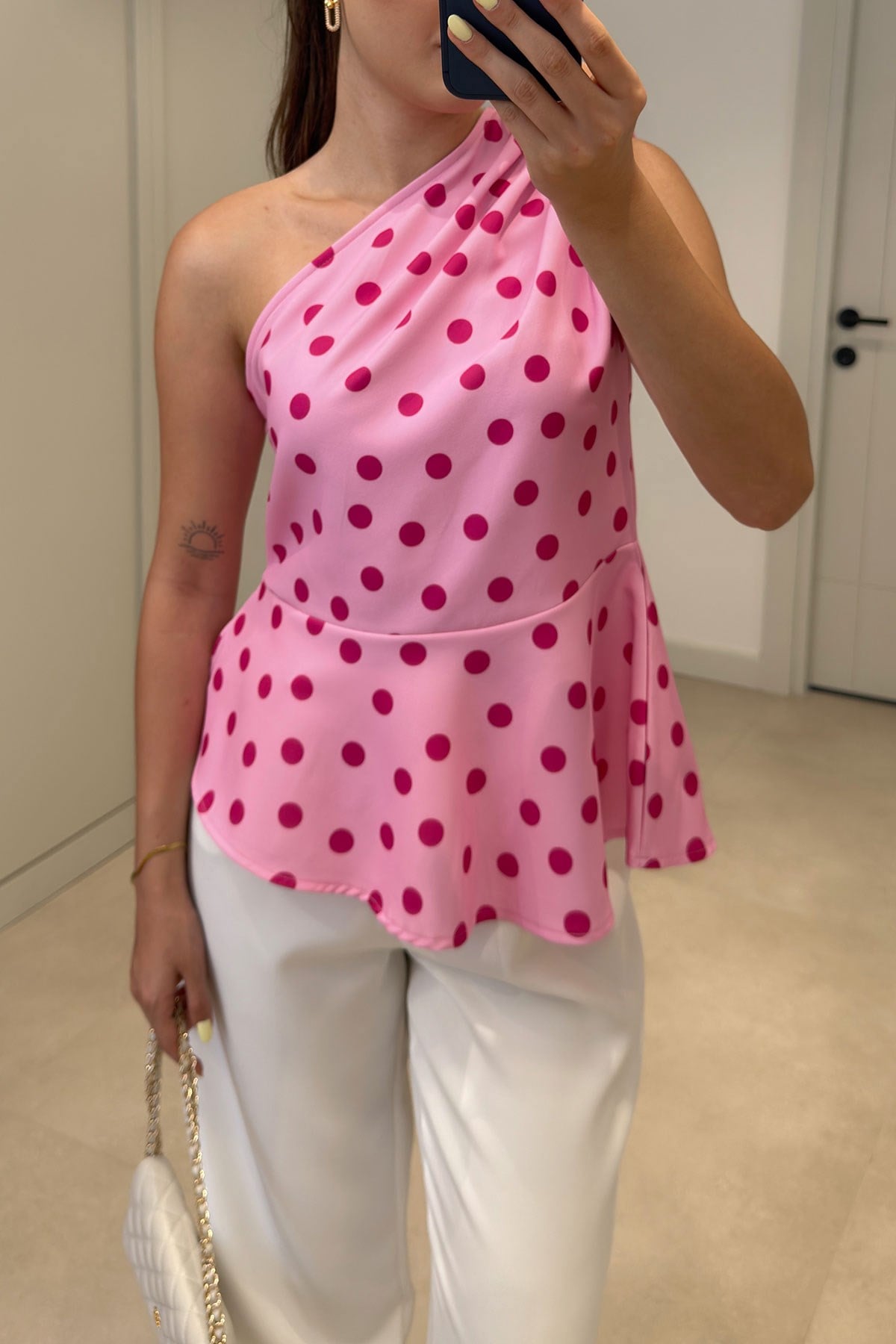 Tek Omuz Puantiye Desen Bluz- PEMBE