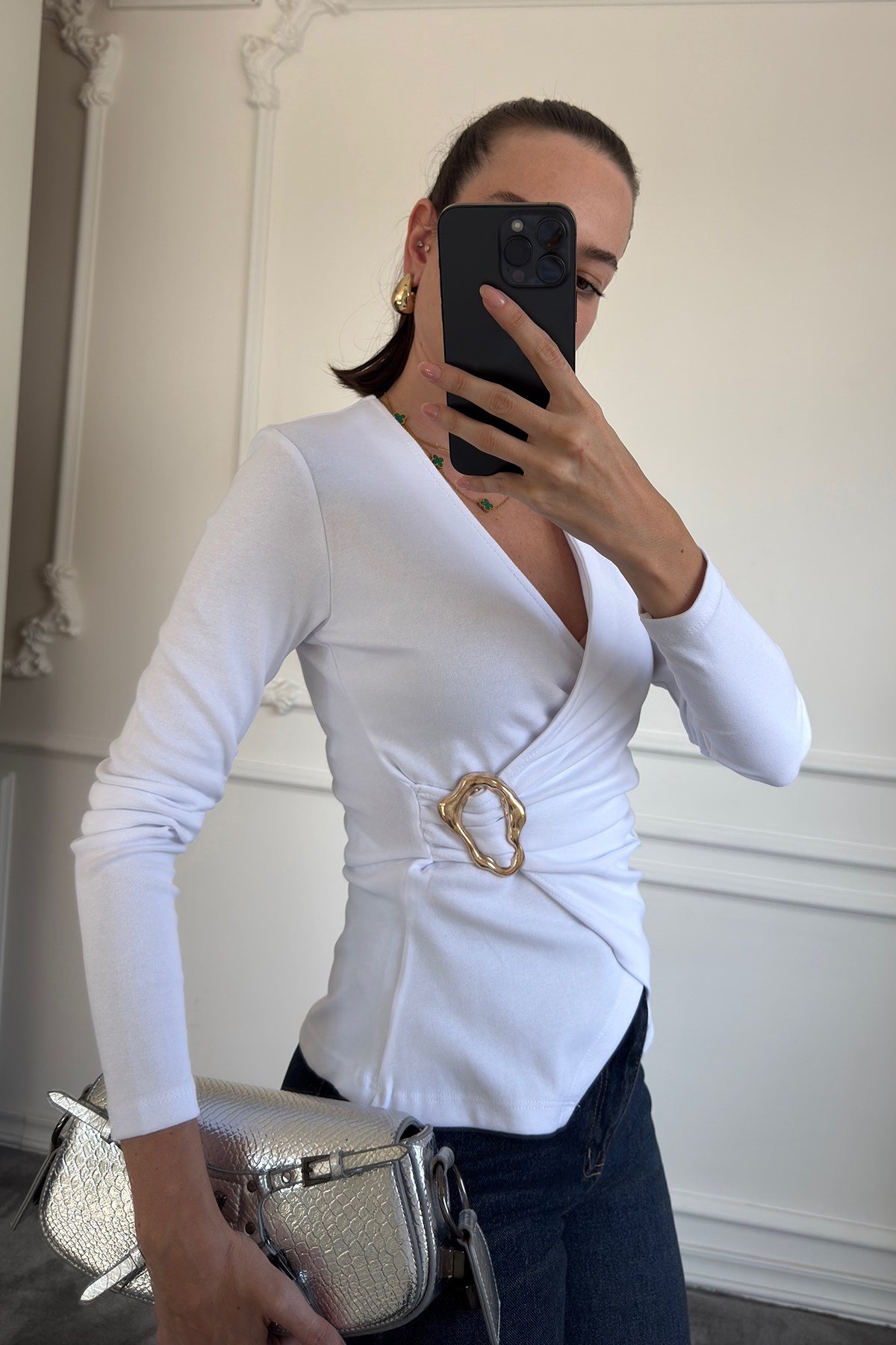 Uzun Kol Gold Broşlu Premium Bluz- EKRU
