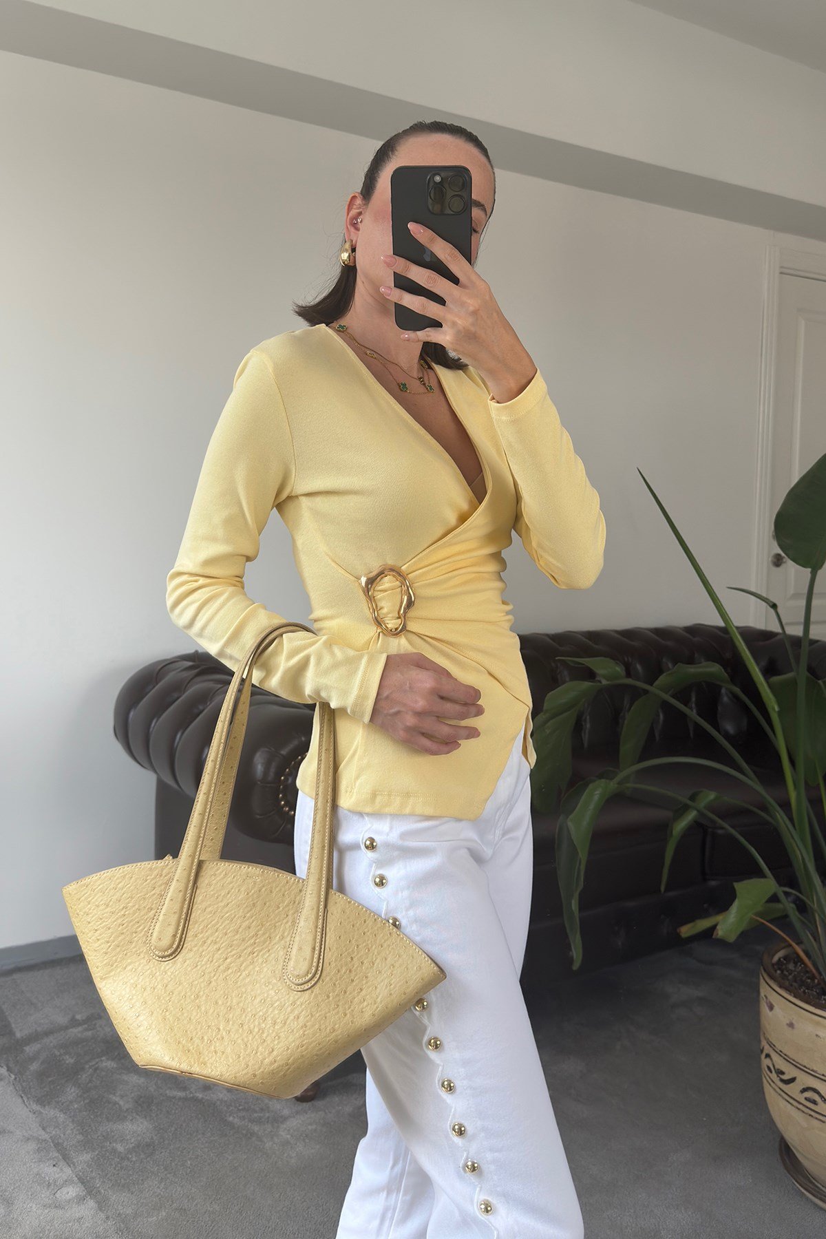 Uzun Kol Gold Broşlu Premium Bluz- SARI