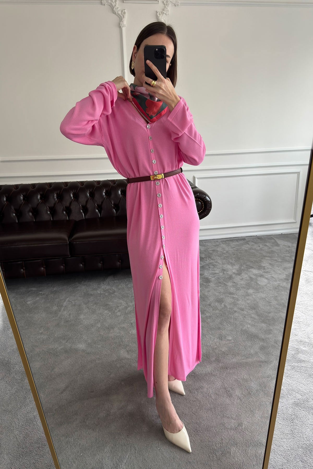 V Yaka Düğmeli Triko Elbise- PEMBE