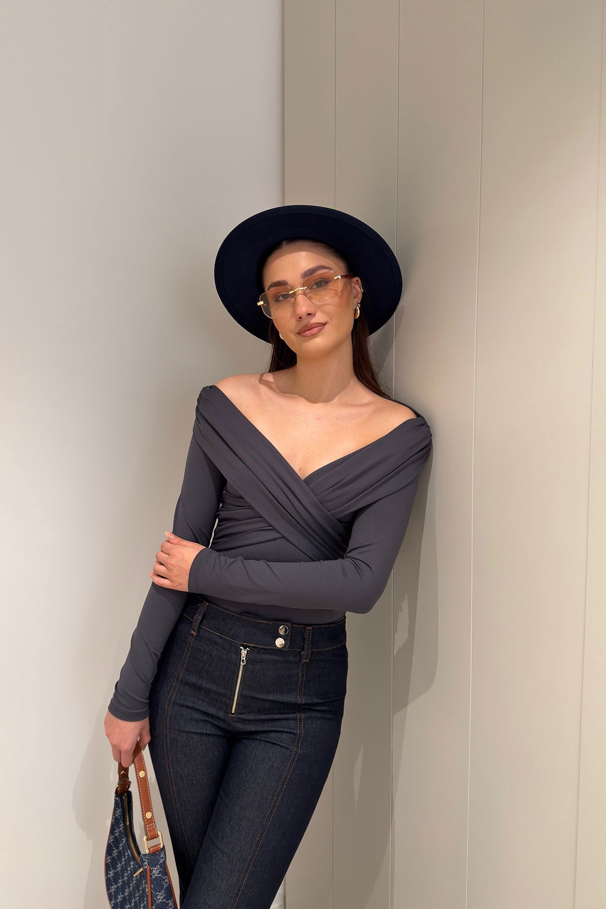 Yaka Detay Uzun Kollu Bodysuit- GRİ