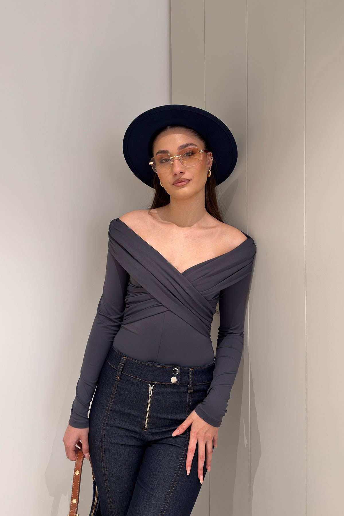 Yaka Detay Uzun Kollu Bodysuit- GRİ