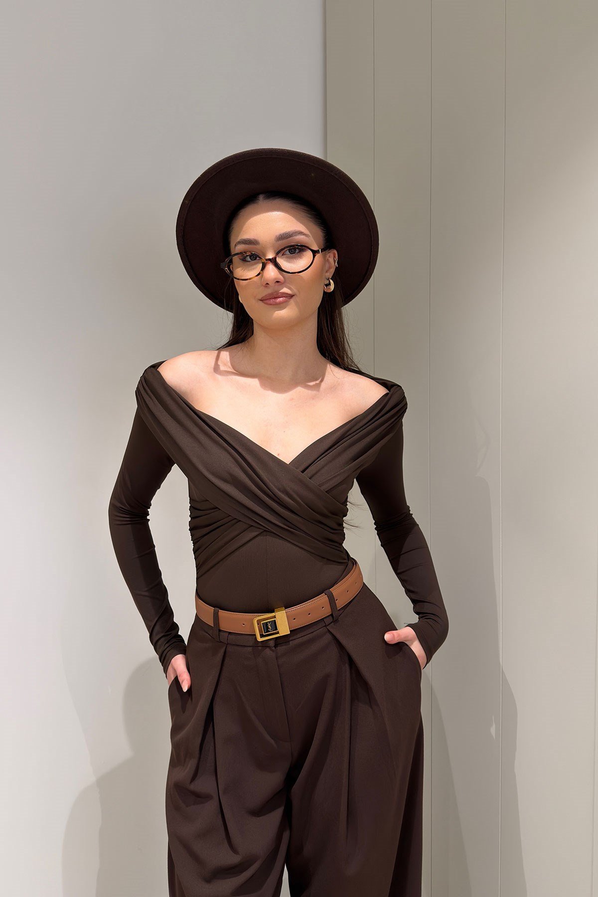 Yaka Detay Uzun Kollu Bodysuit- KAHVERENGİ