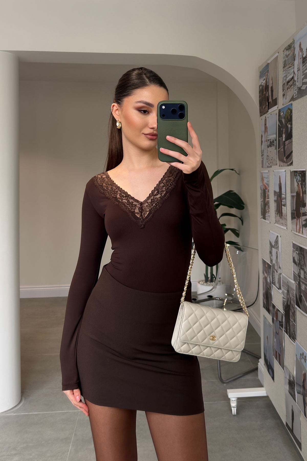 Yakası Dantel Detaylı Bodysuit- KAHVERENGİ
