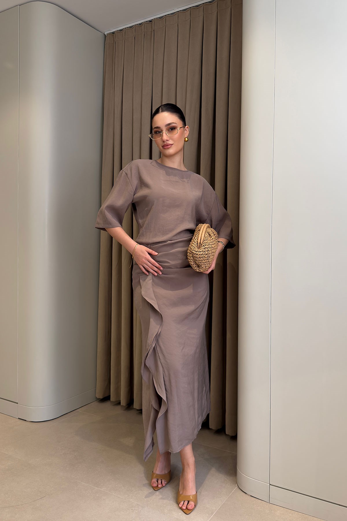 Yarasa Kol Drape Detaylı Maxi Boy Elbise- VİZON