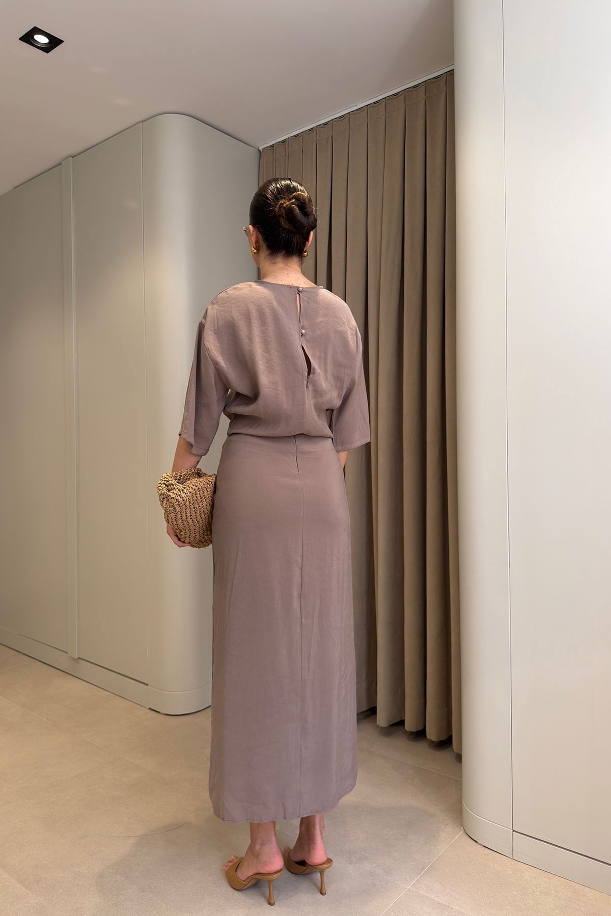 Yarasa Kol Drape Detaylı Maxi Boy Elbise- VİZON