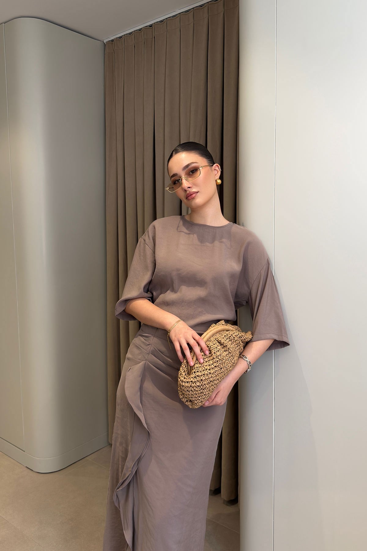 Yarasa Kol Drape Detaylı Maxi Boy Elbise- VİZON