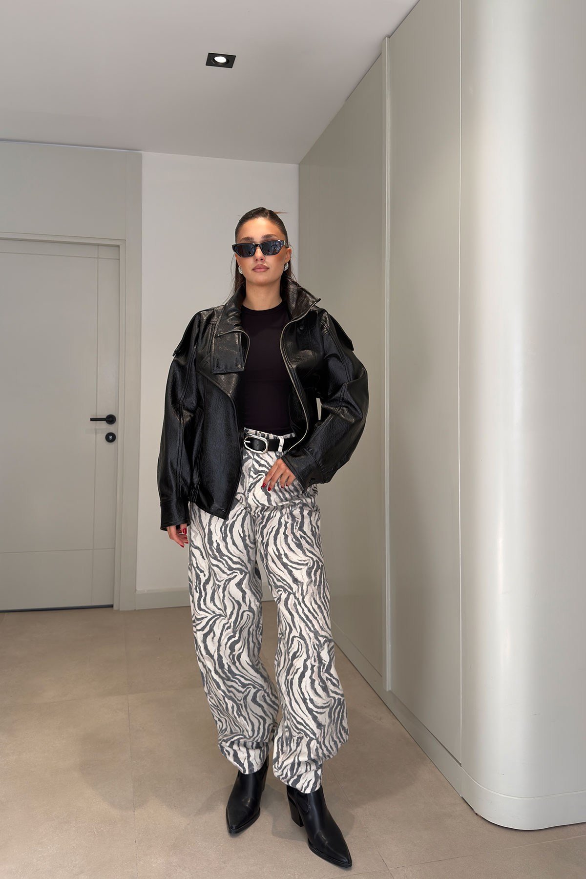 ZEBRA DESENLİ GENİŞ PACA JEAN- GRİ