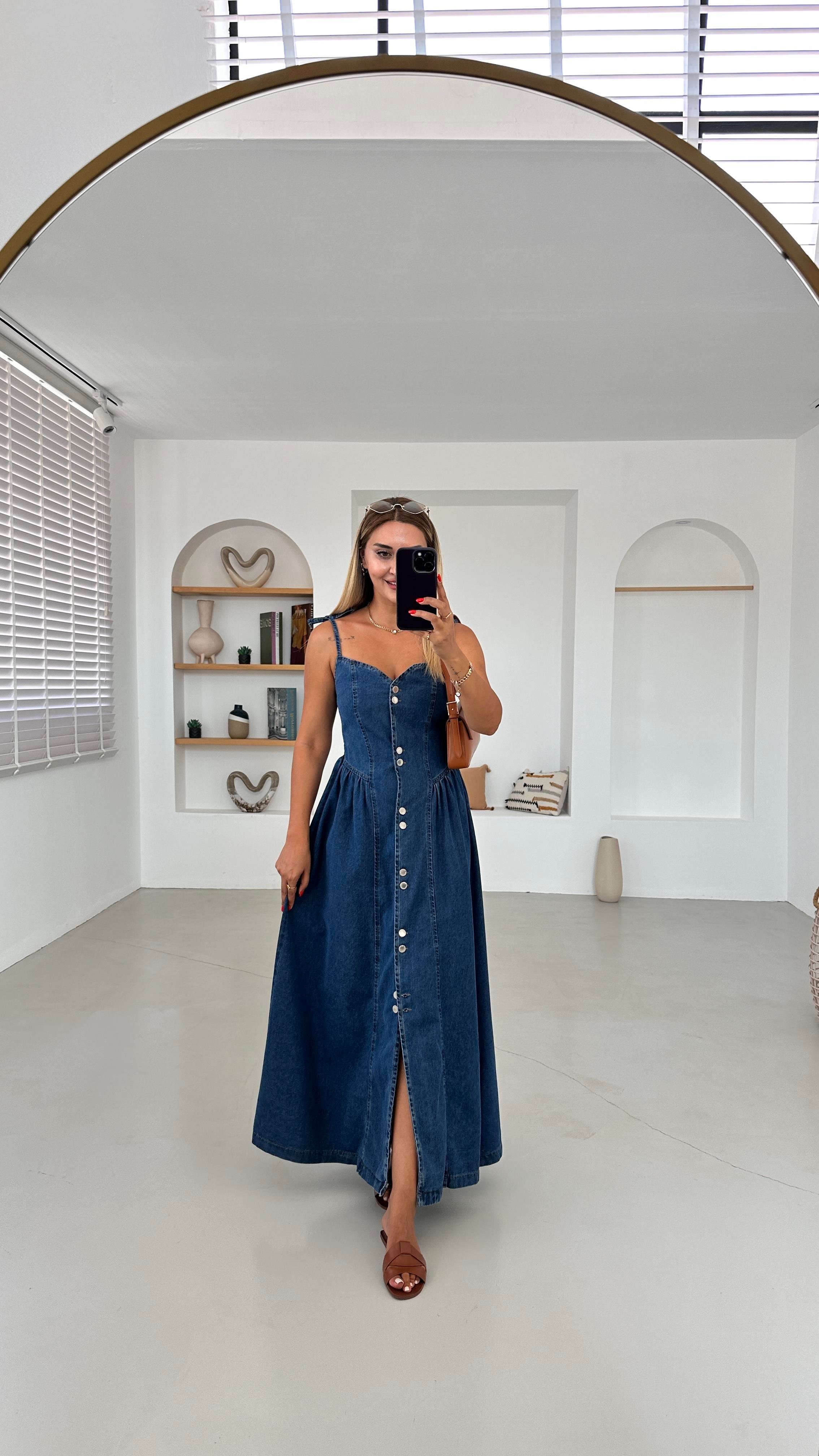 Askısı Ayarlanabilir Pilise Detay Lacivert Maxi Denim Elbise