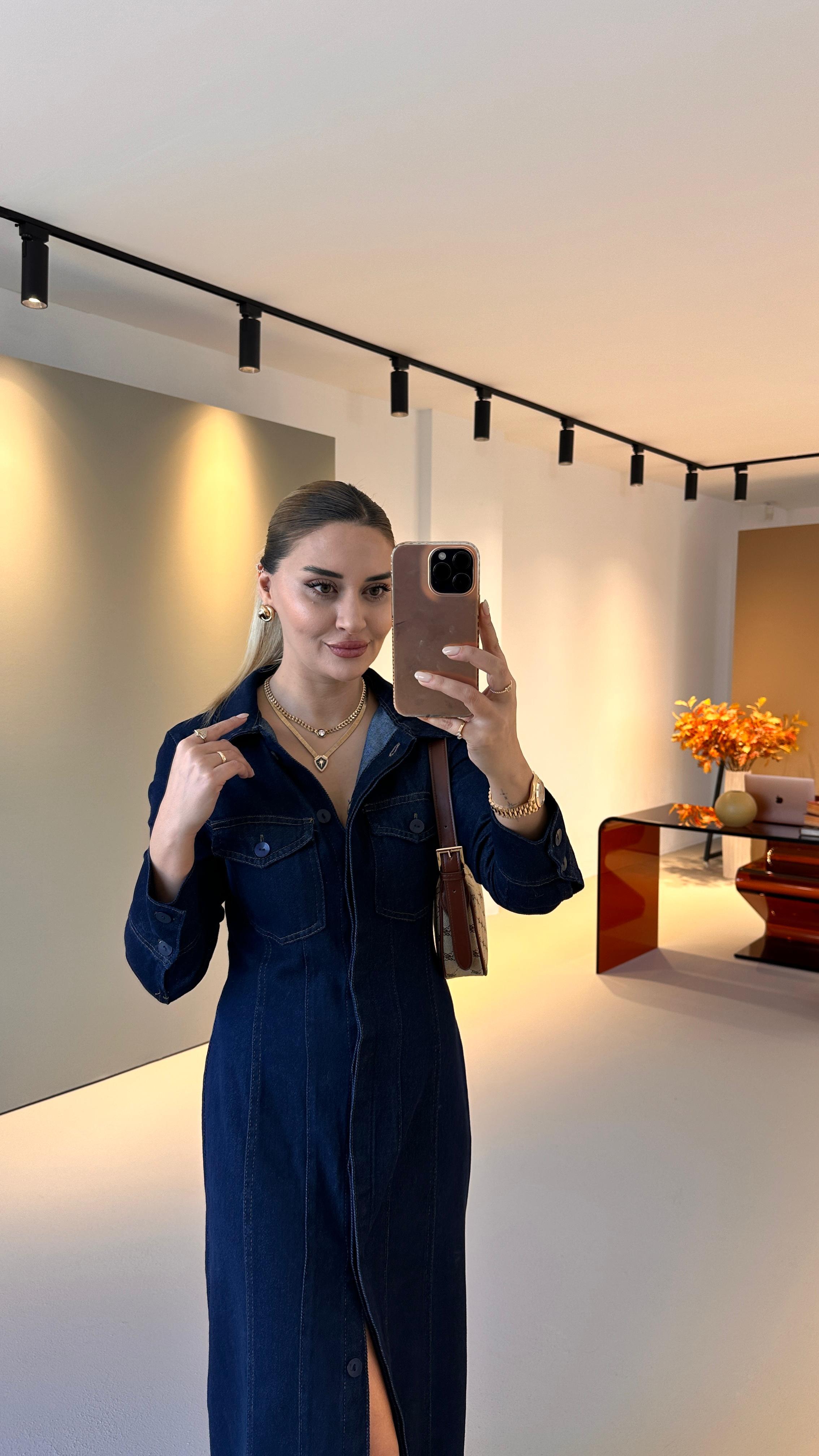 Bel Ayarlamalı Boydan Düğmeli Lacivert Denim Elbise