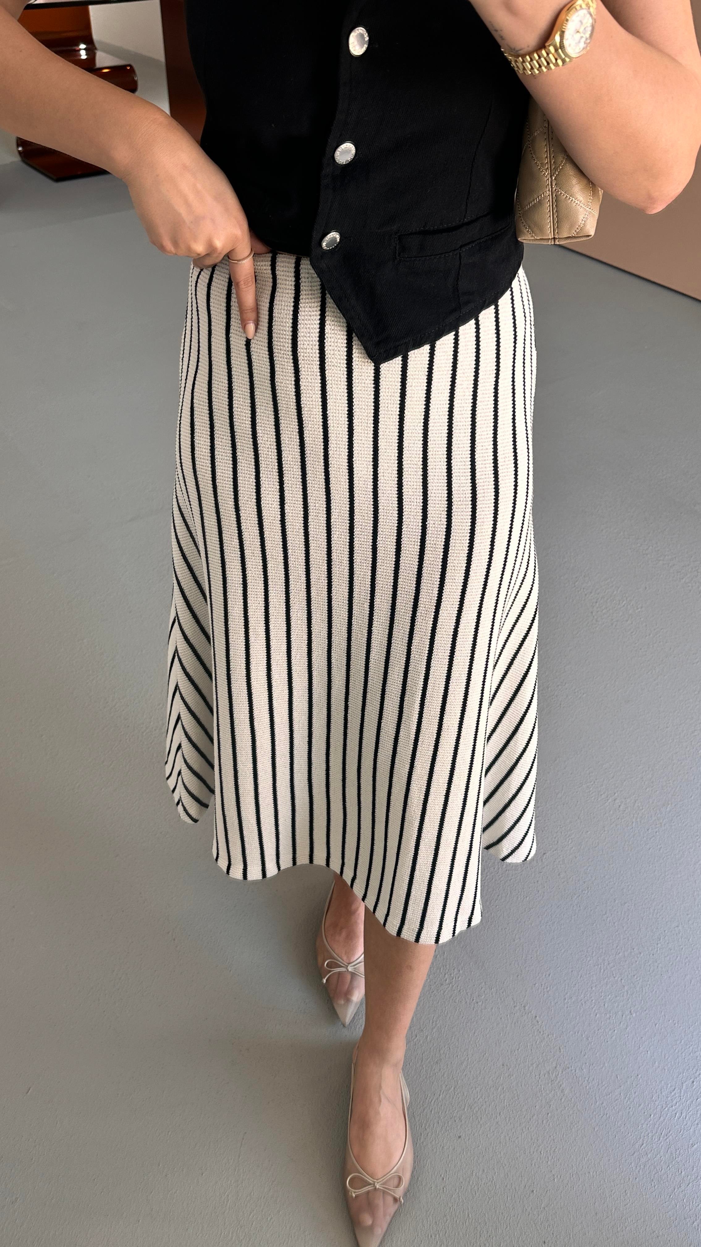 Bel Lastikli Çizgili Krem Örme Çan Etek