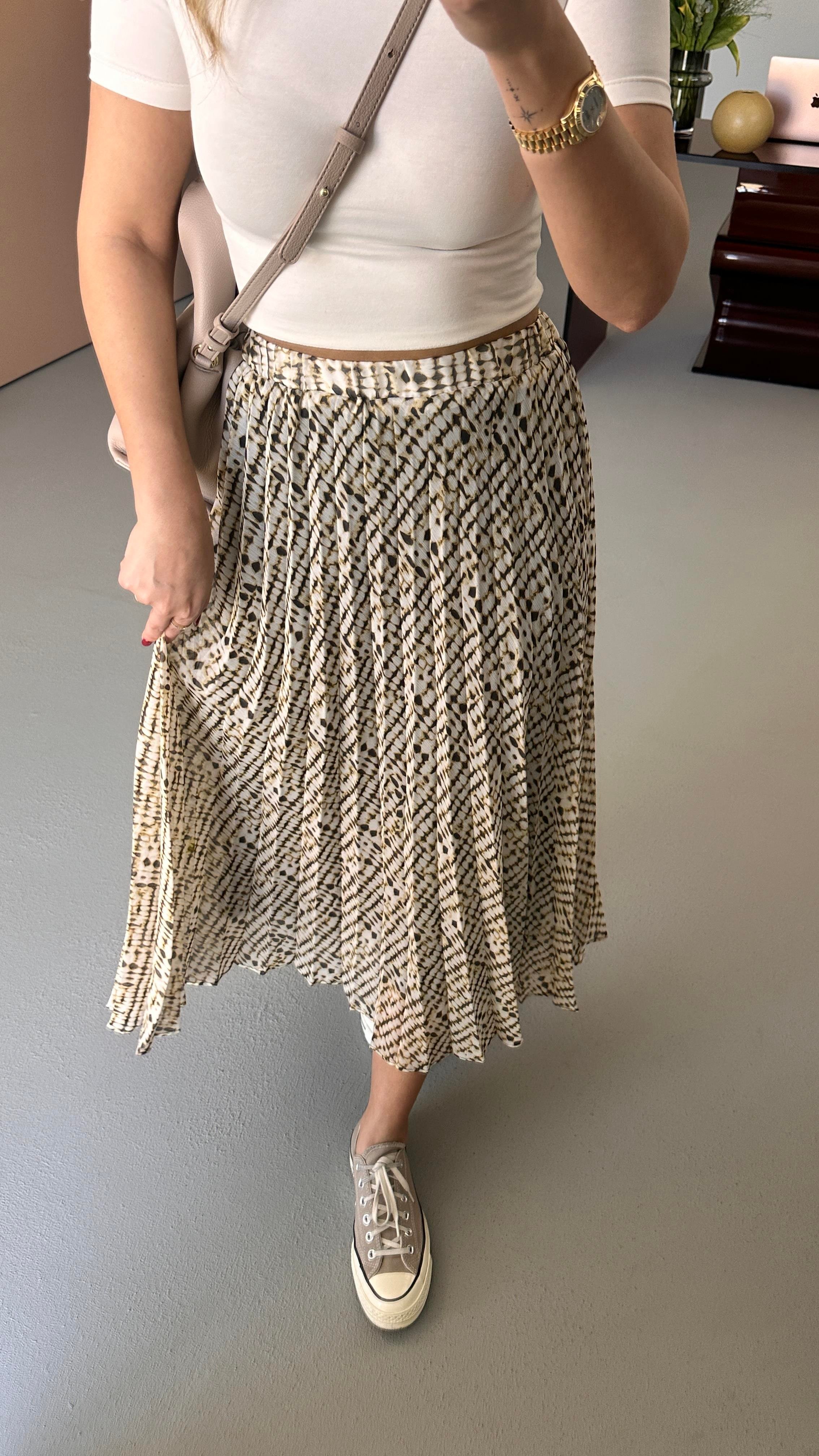 Beli Lastikli Haki Desenli Şifon Etek