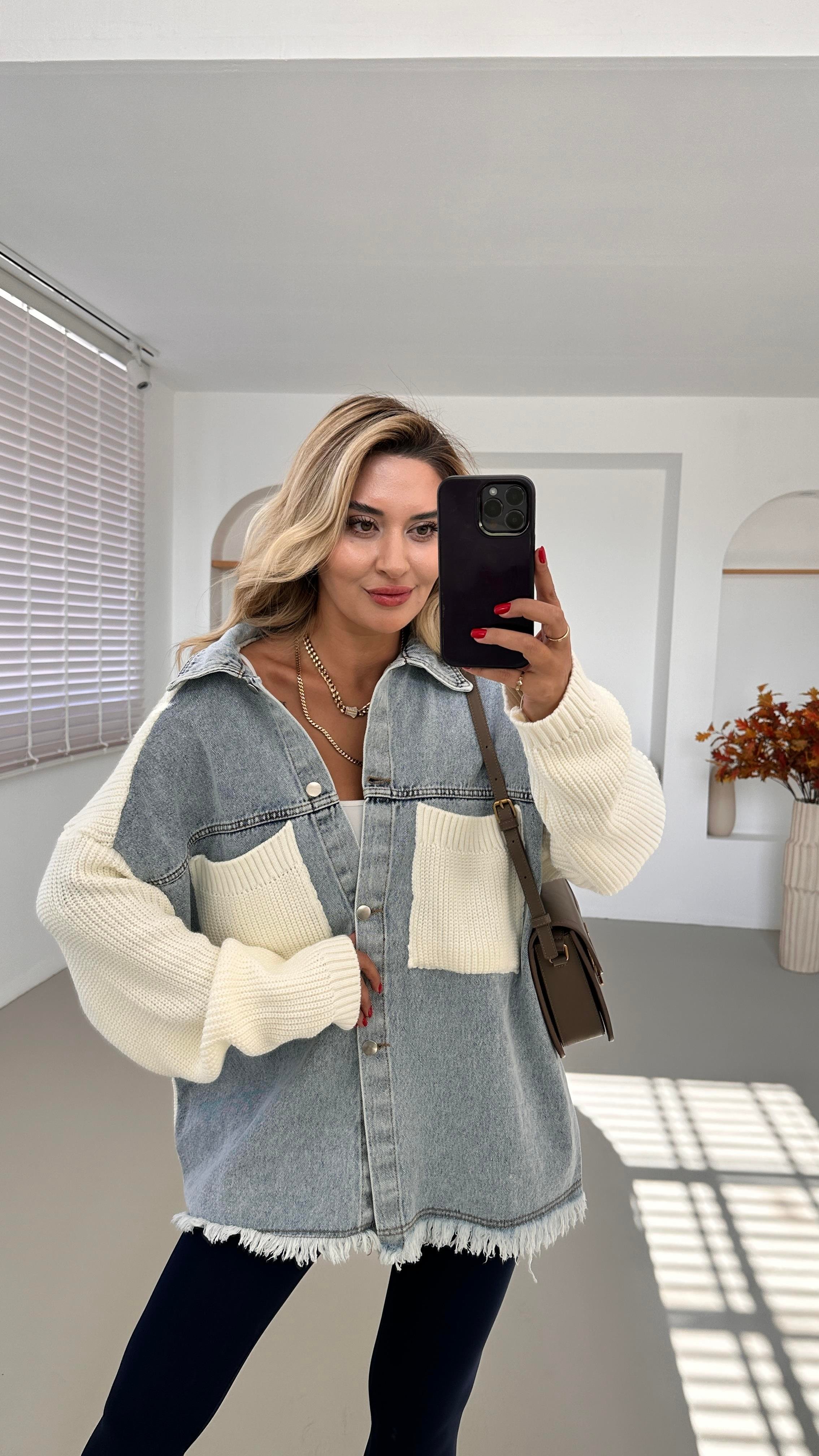 Denim Detay Cepli Oversize Ekru Hırka