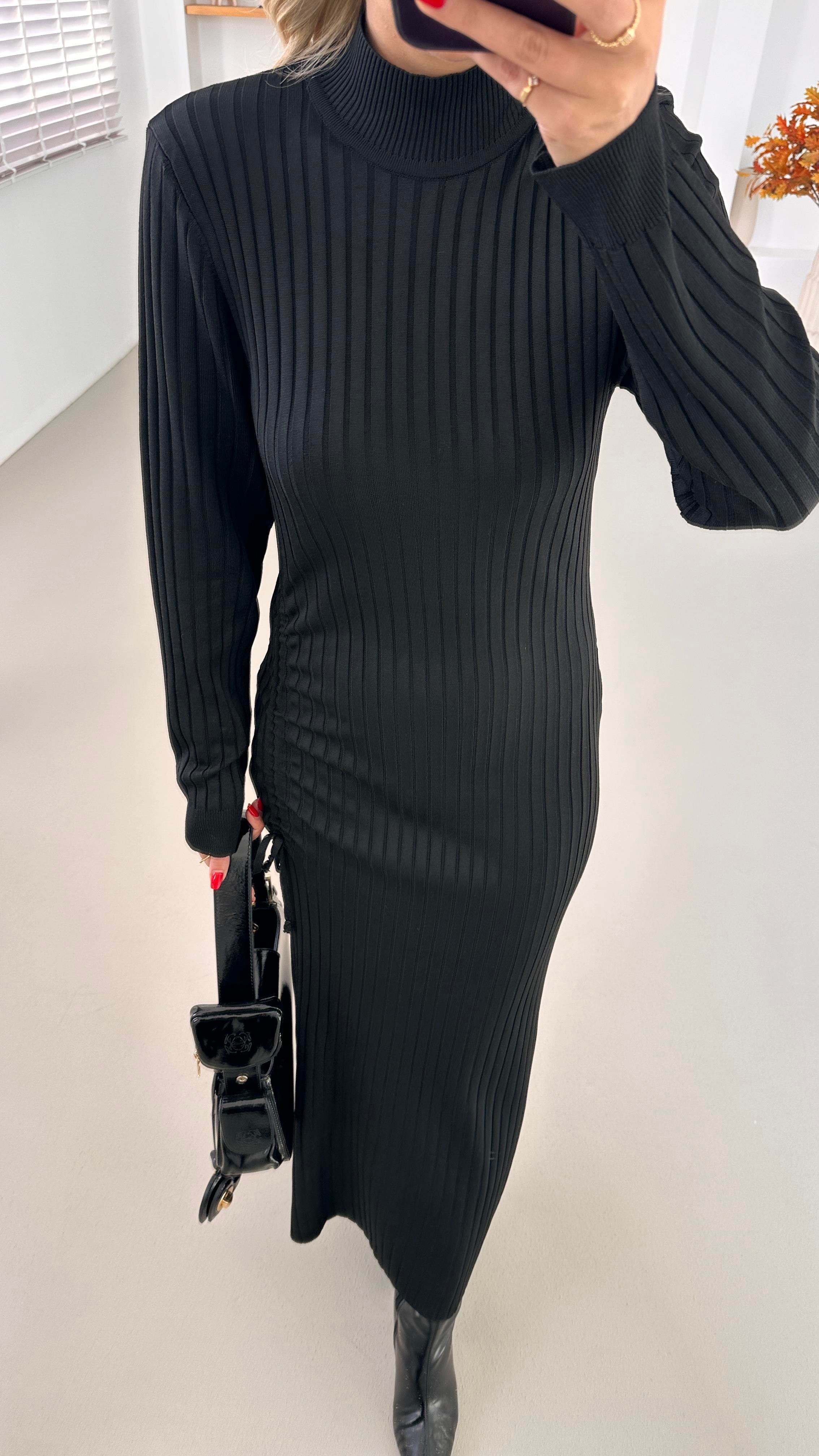 Drape Detay Balıkçı Yaka Siyah Maxi Triko Elbise