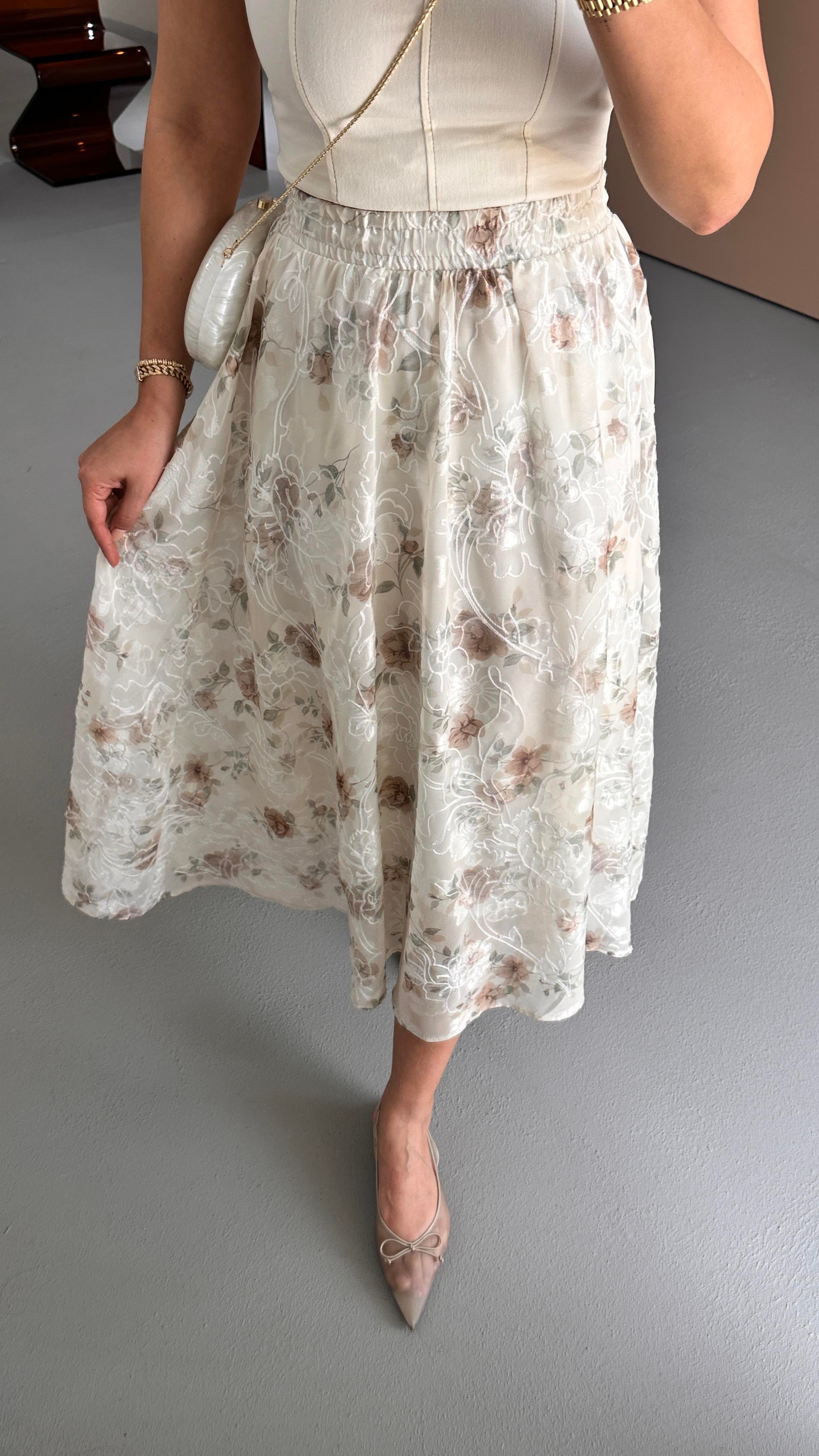 Nakış Detay Beli Lastikli Krem Vintage Etek