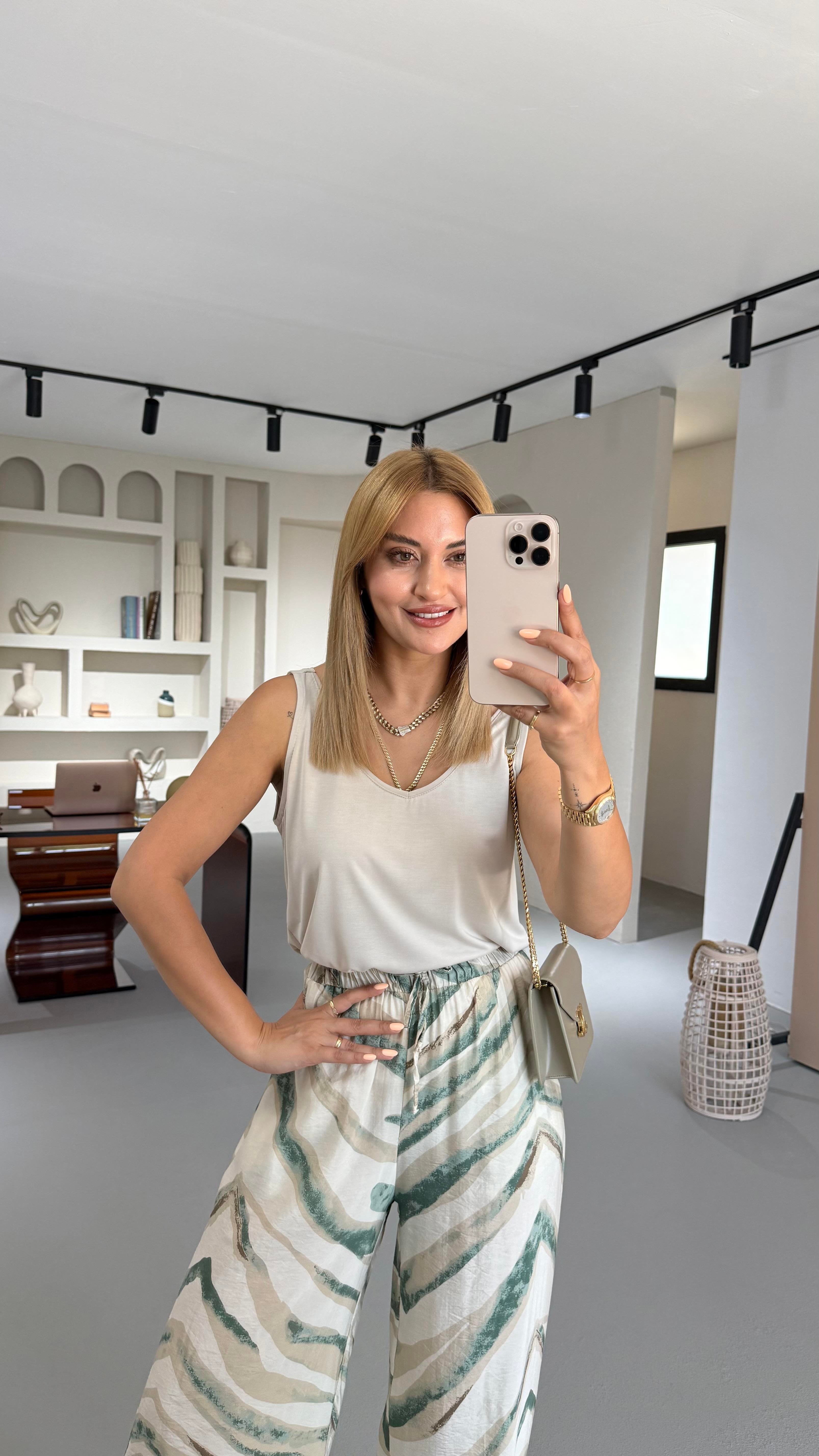 Ön Arka V Yaka Bej Modal Bluz