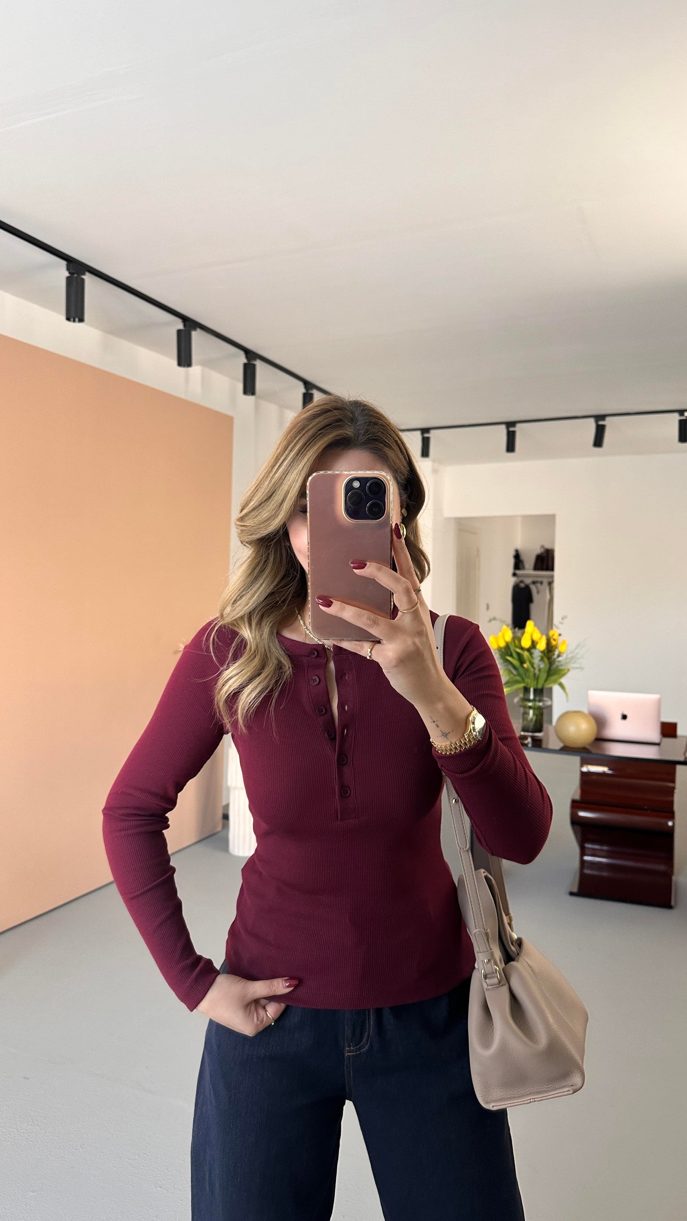 Önden Düğmeli Kaşkorse Bordo Bluz