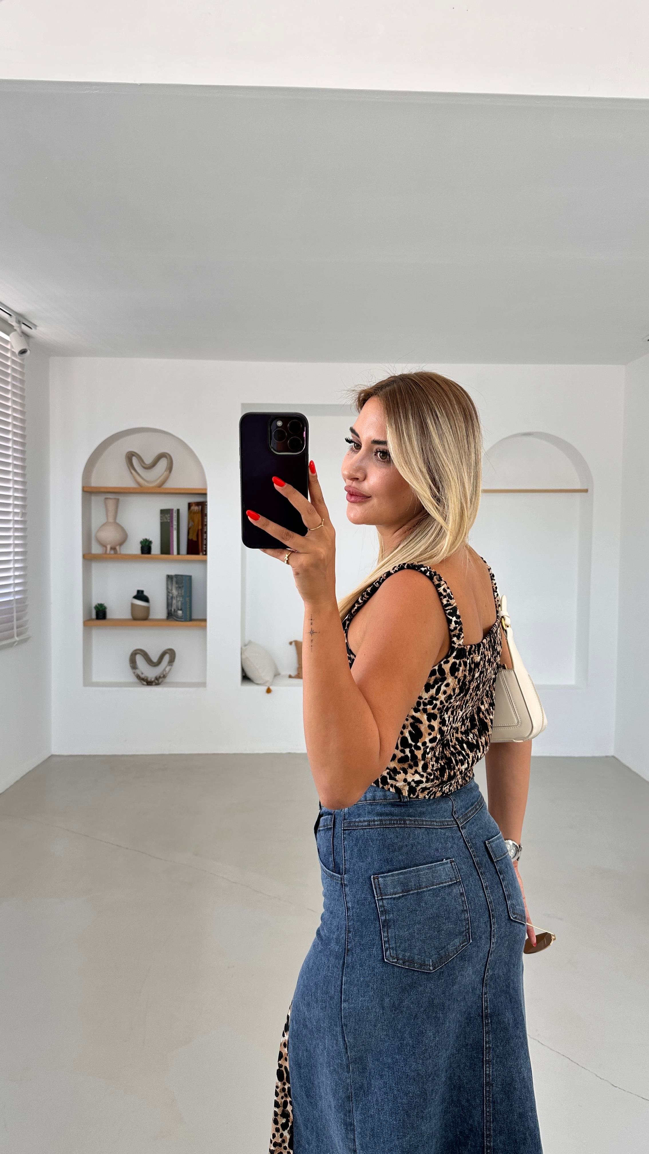 Önden Yırtmaçlı Leopar Detay Denim Etek