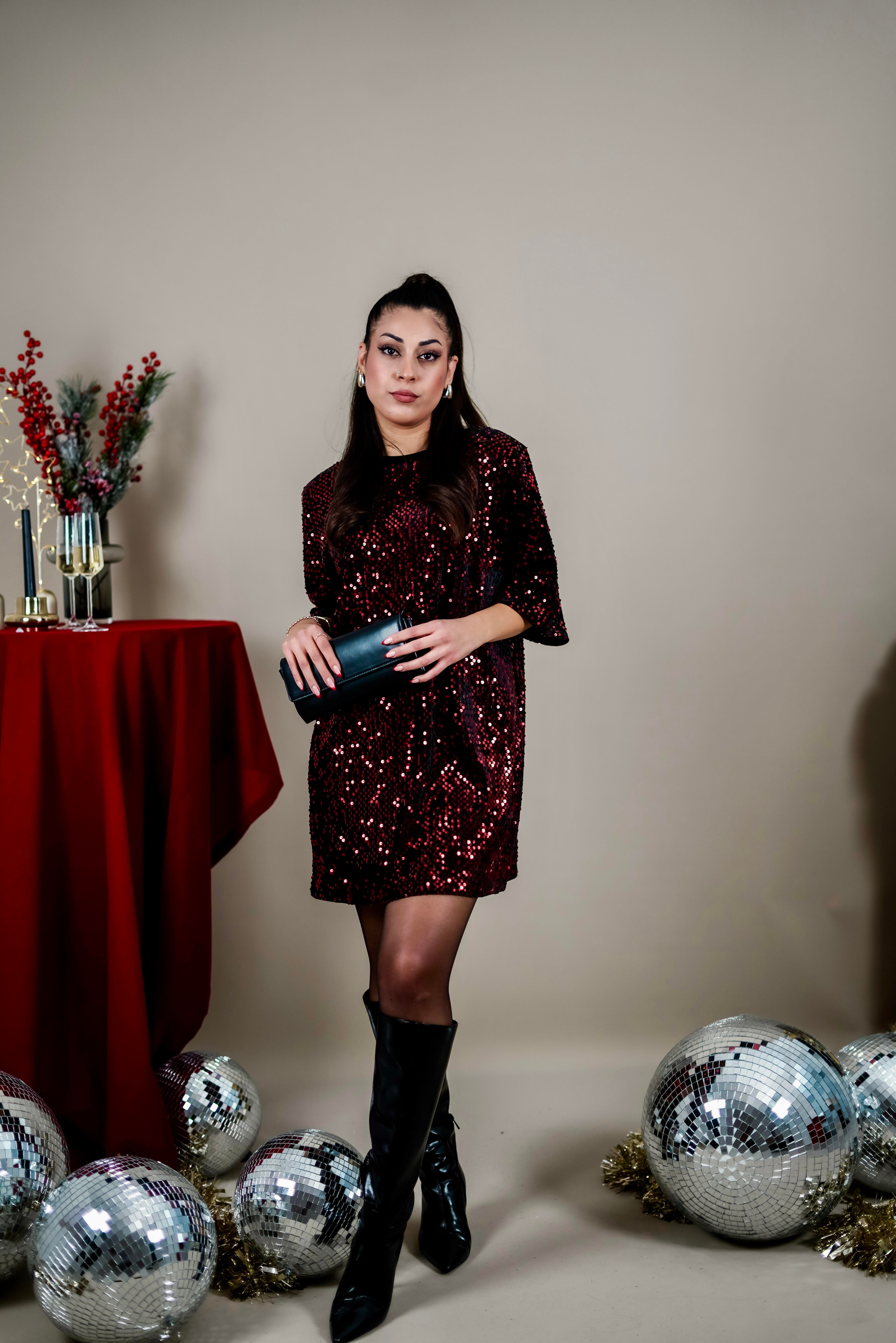 Oversize Bordo Payetli Kadife Elbise