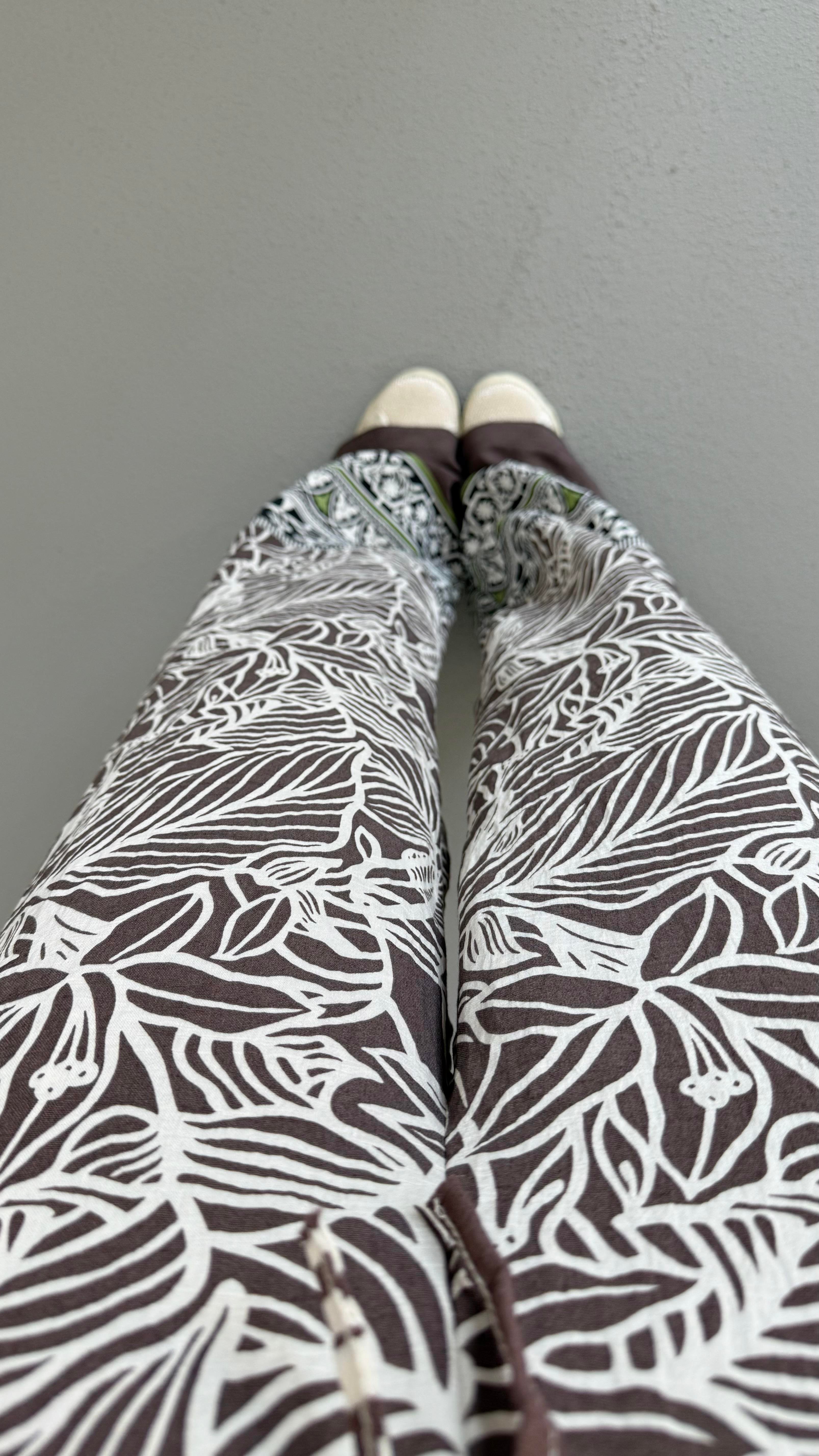 Paça Detay Ekru Kahve Bol Pantolon