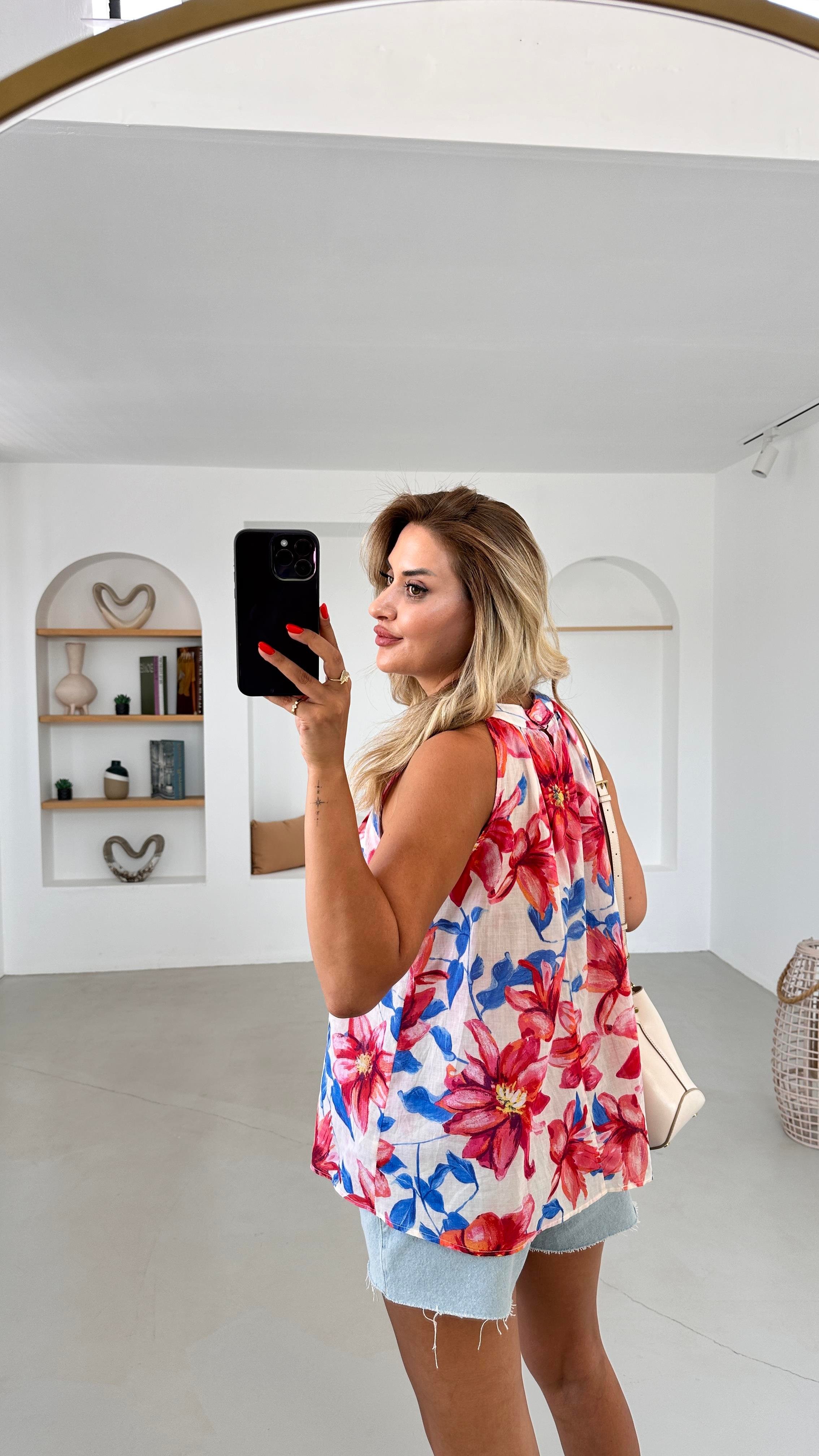 Piliseli Halter Yaka Çiçek Desen Vual Bluz