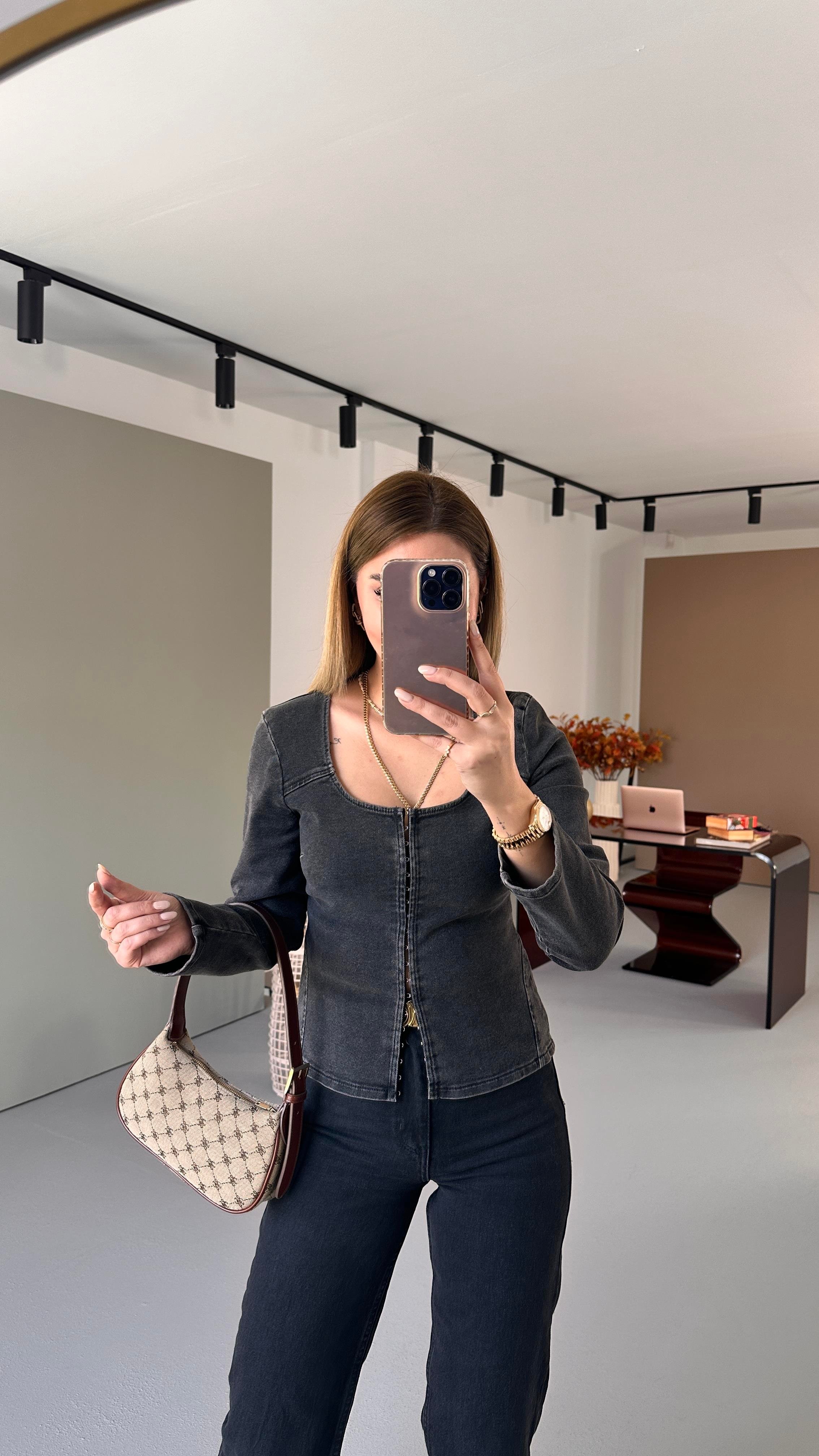 Premium Seri Agraflı Antrasit Denim Bluz