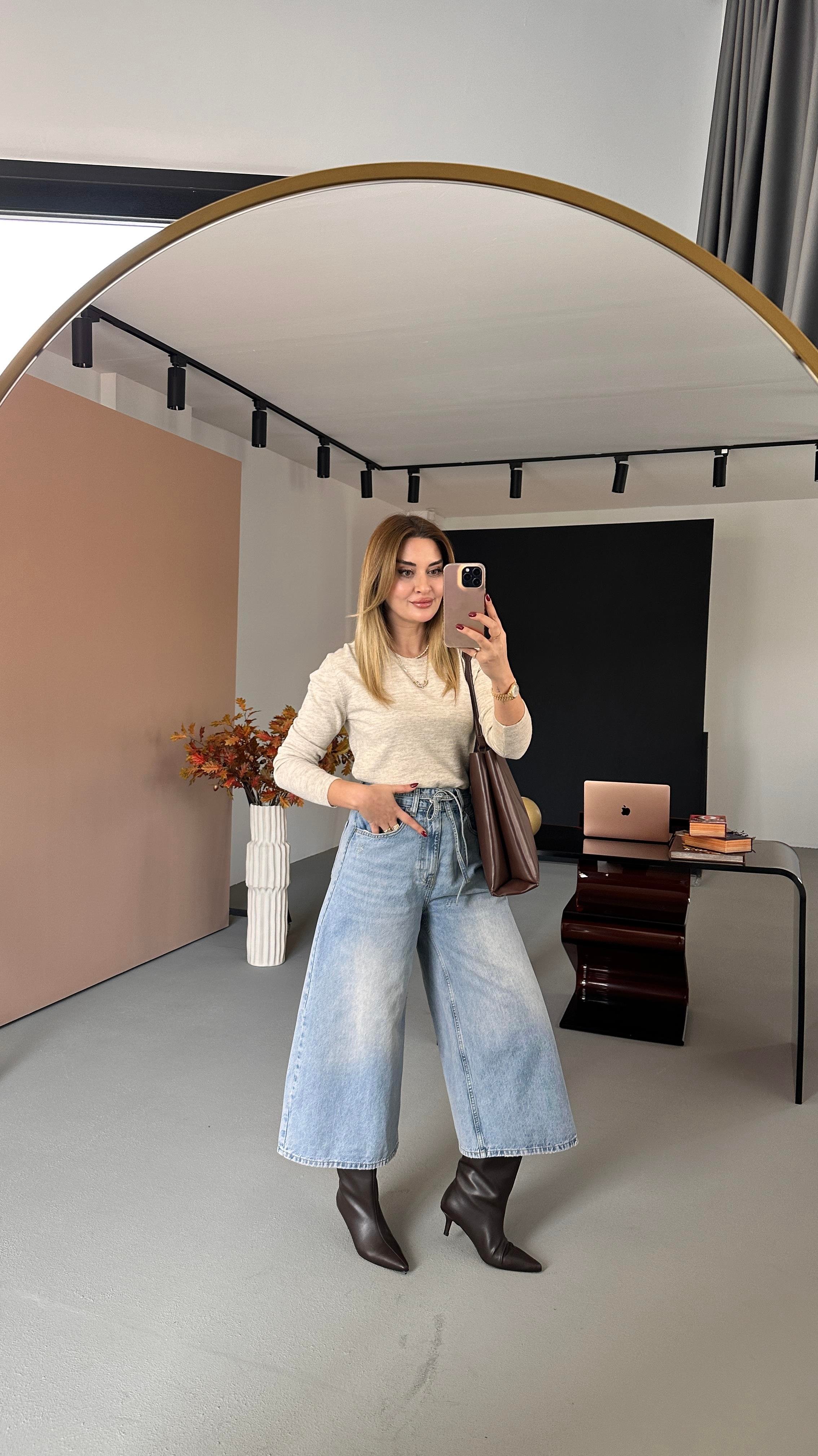 Premium Seri Kuşaklı Bermuda Mavi Jean