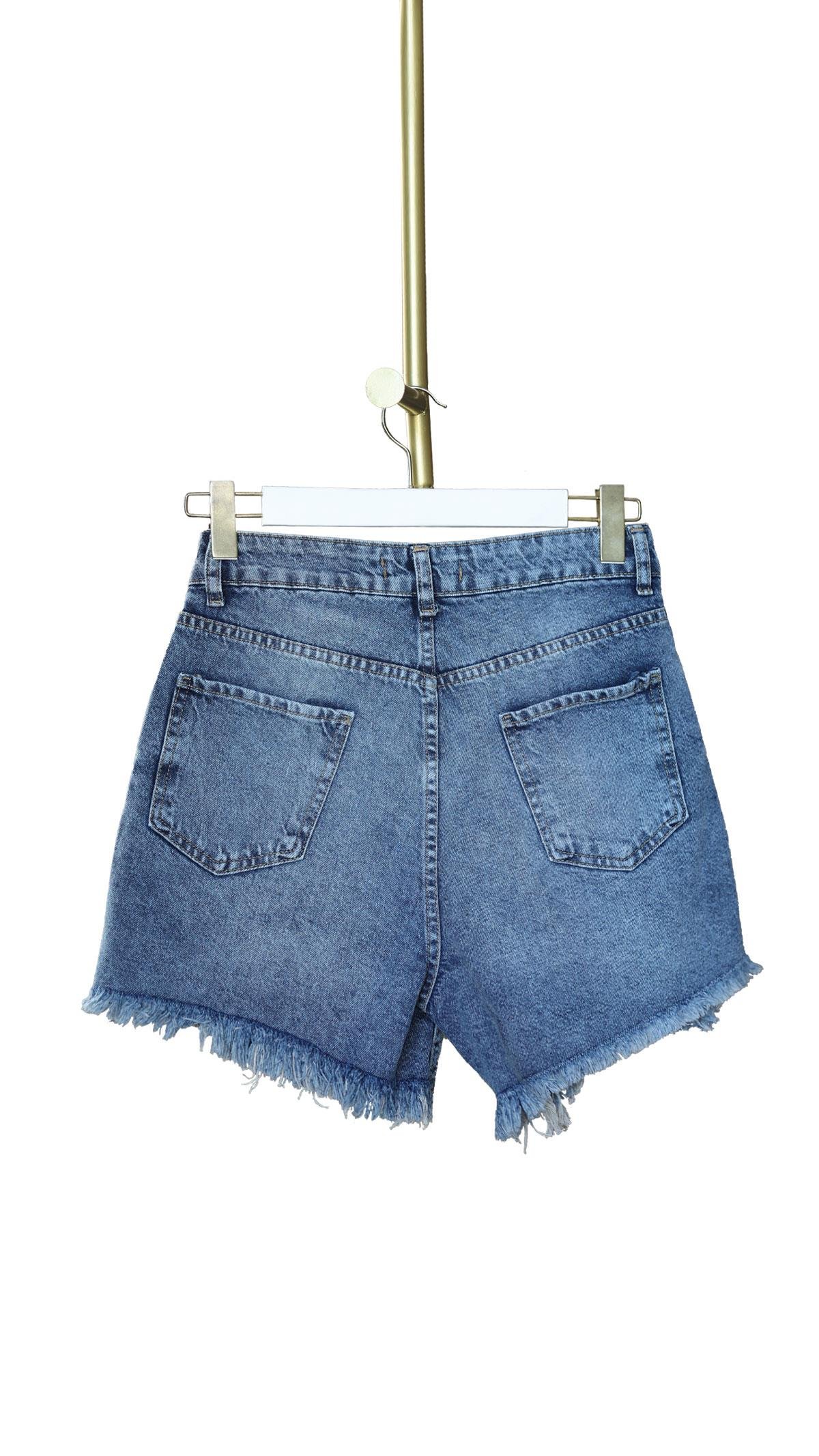 Premium Seri Yırtık Detay Mavi Denim Şort