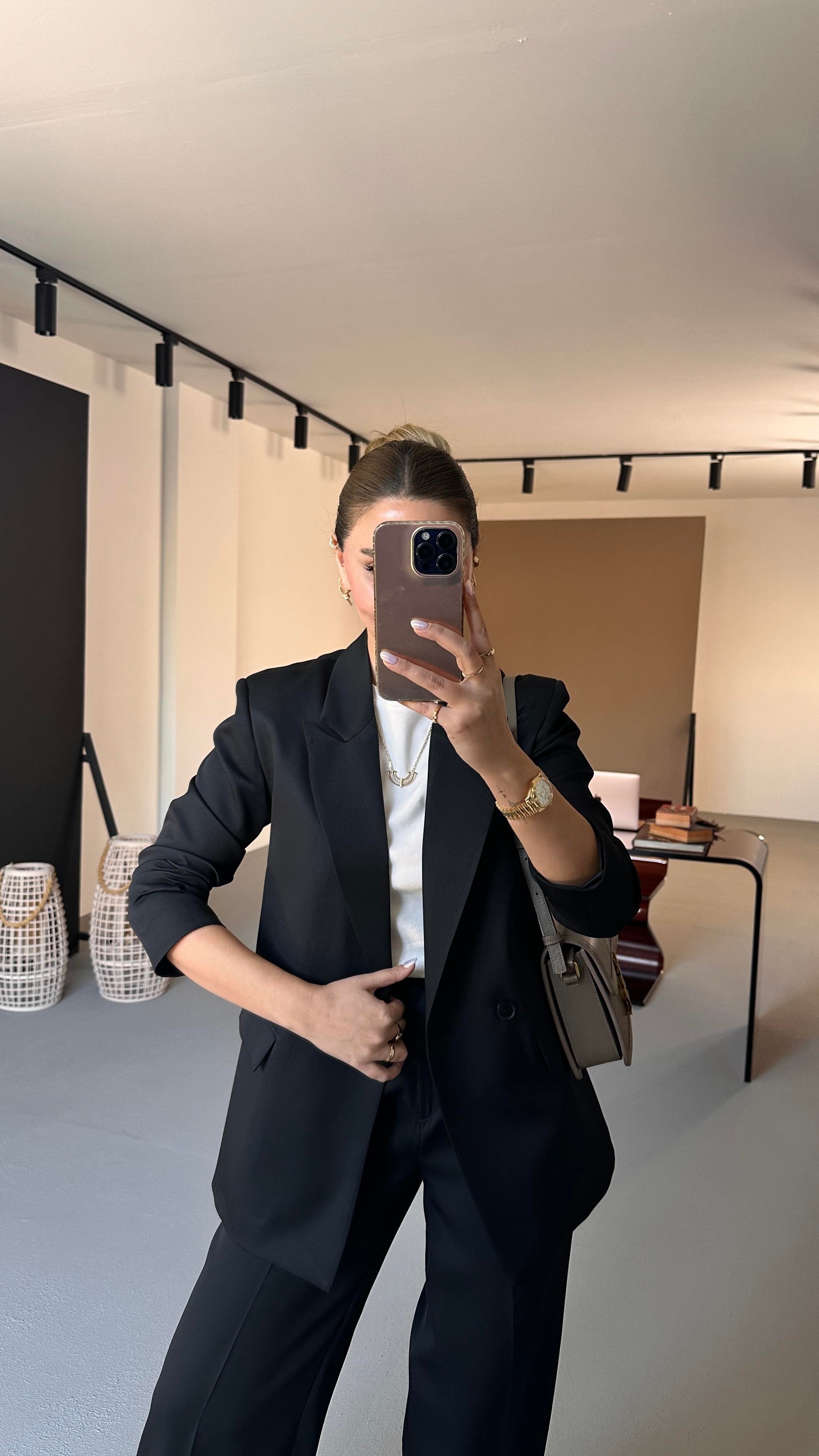 Siyah Blazer Ceket Piliseli Palazzo Pantolon Takım