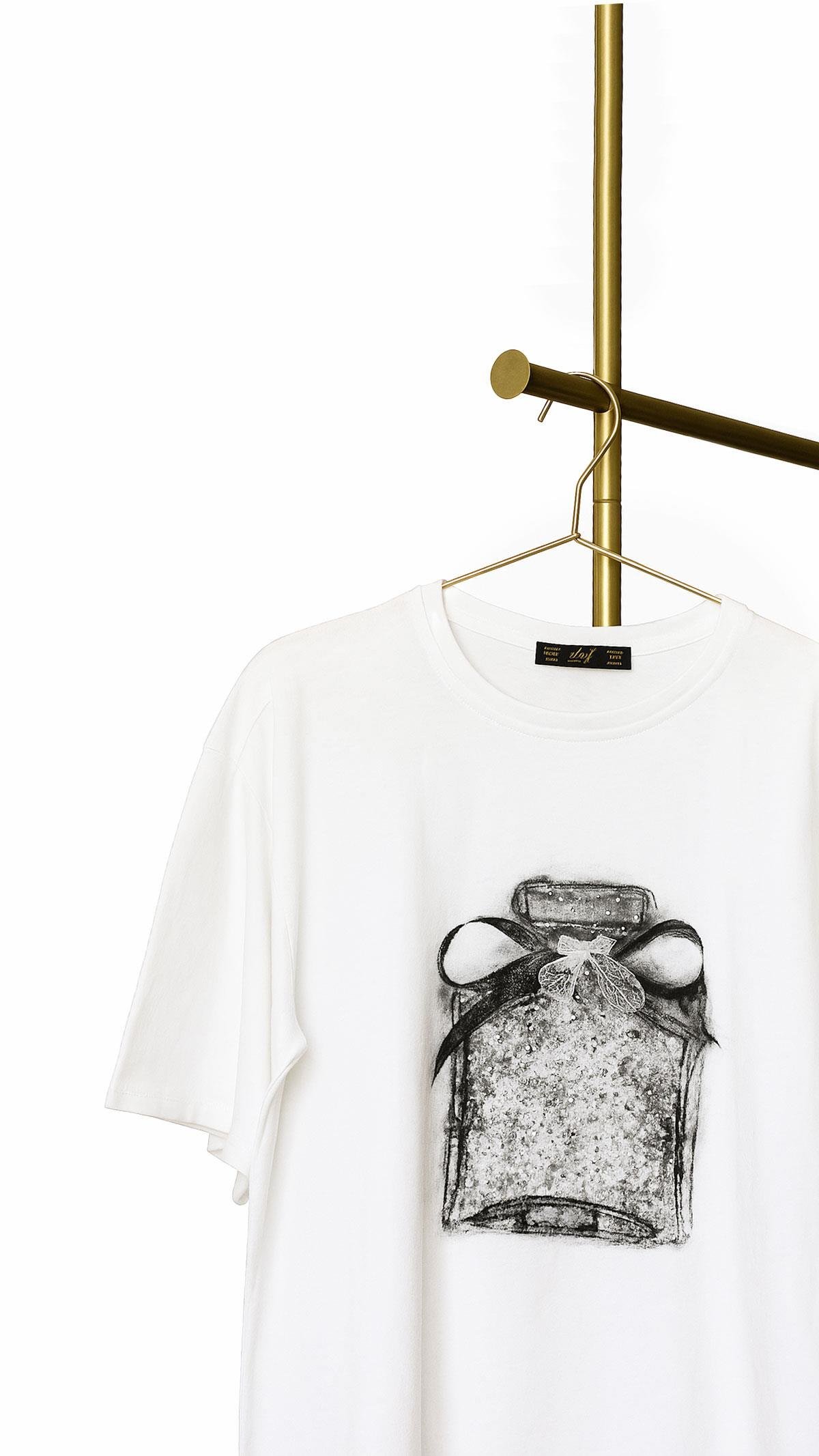 Taş Detay Fiyonklu Beyaz Tshirt