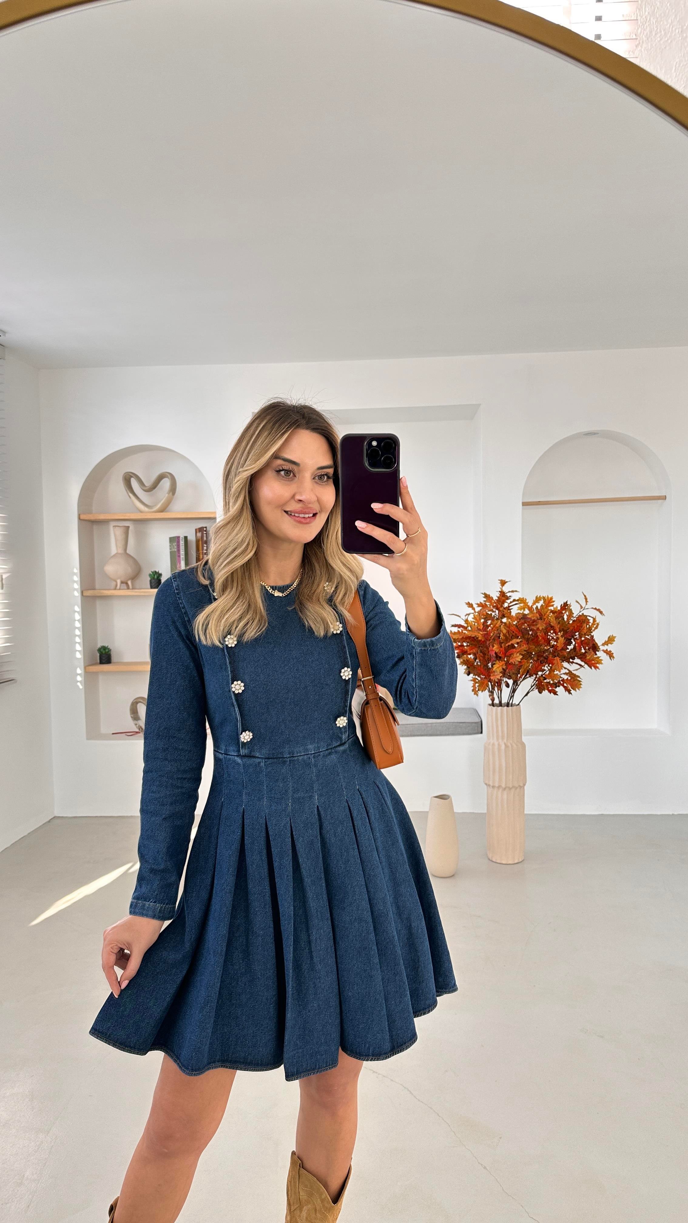 Taş Düğme Detay Piliseli Lacivert Denim Elbise