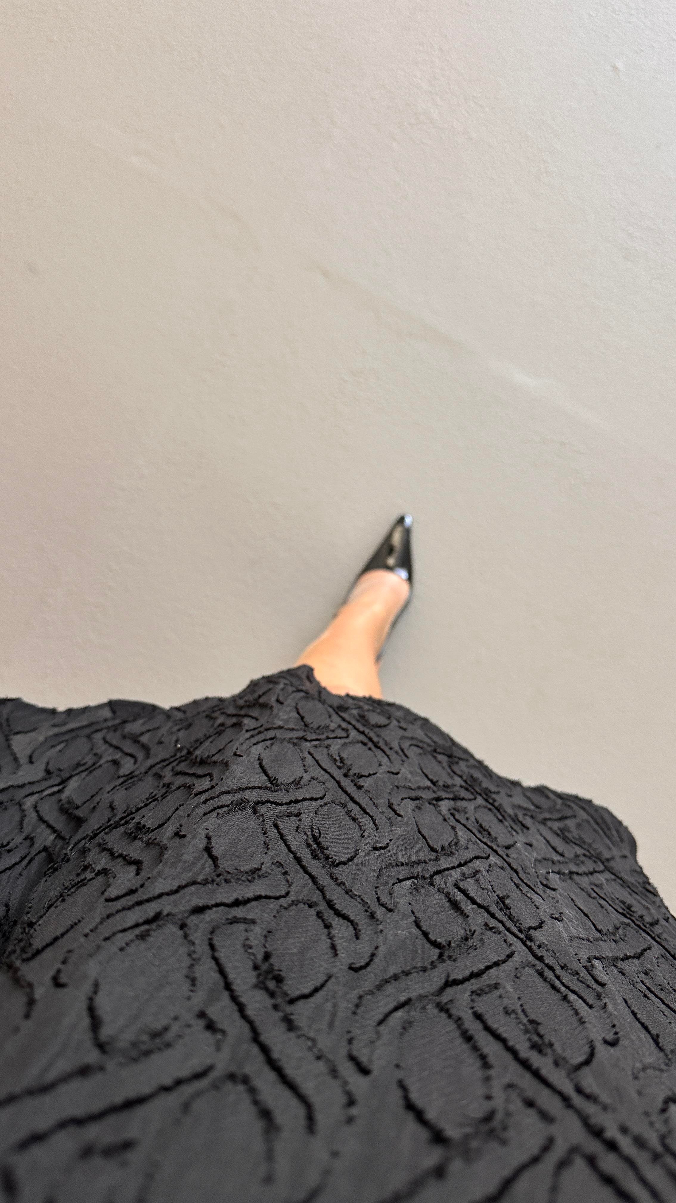 V Yakla Dokulu Vual Siyah Çan Elbise