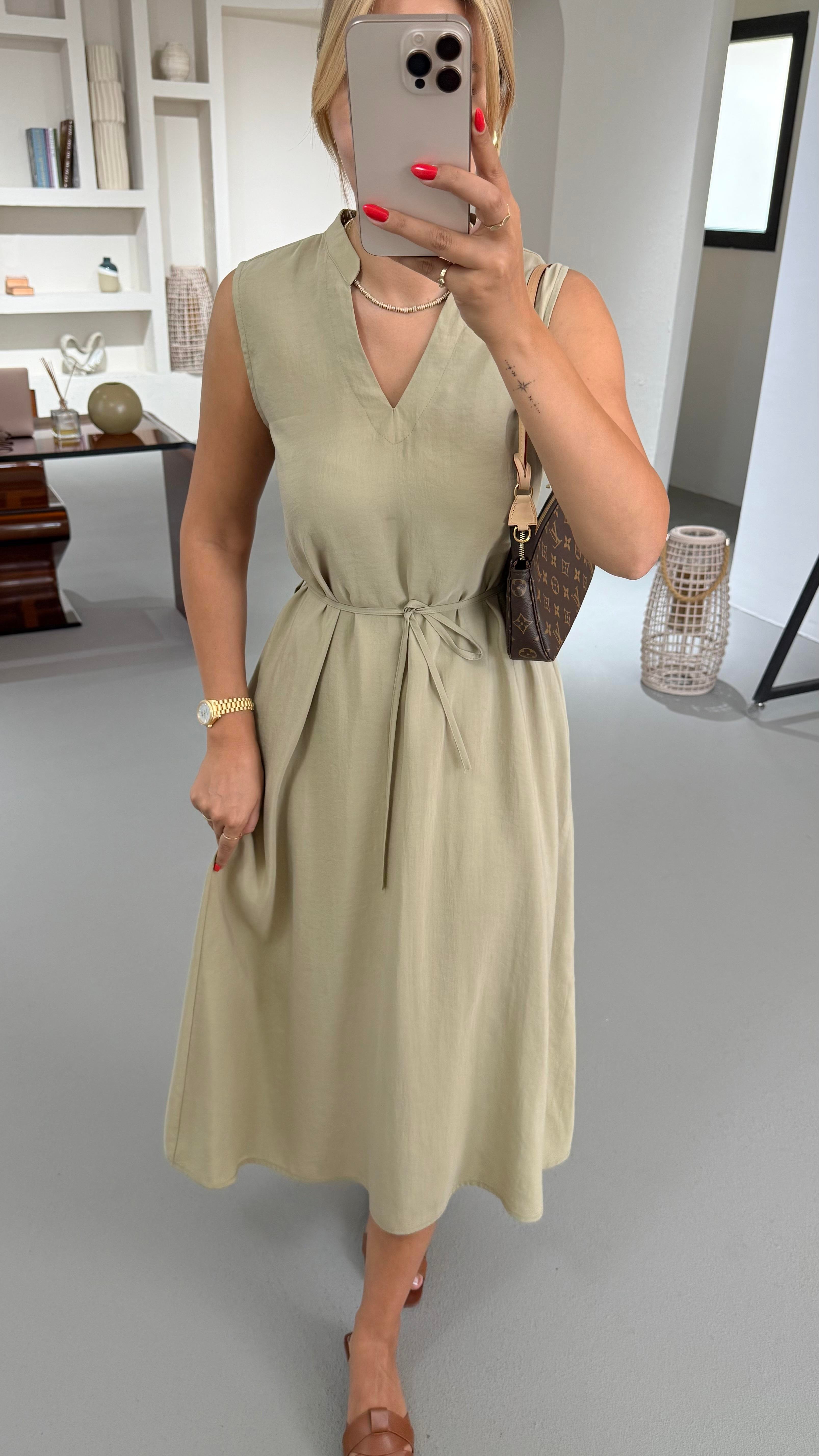 V Yaka Yağ Yeşili Tensel Modal Elbise