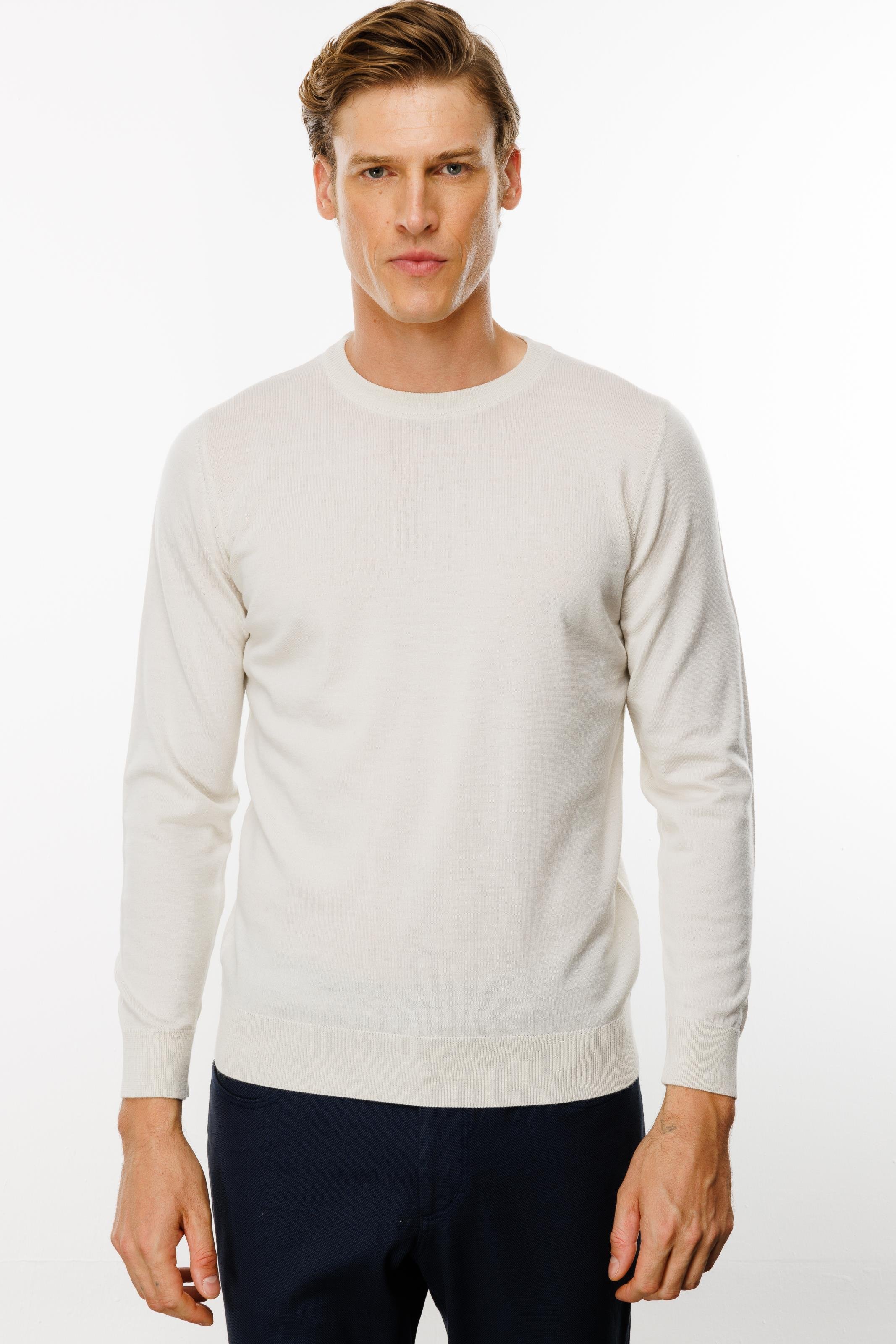 21603Классический трикотаж с круглым вырезом для мужчин Свитер цвета кости