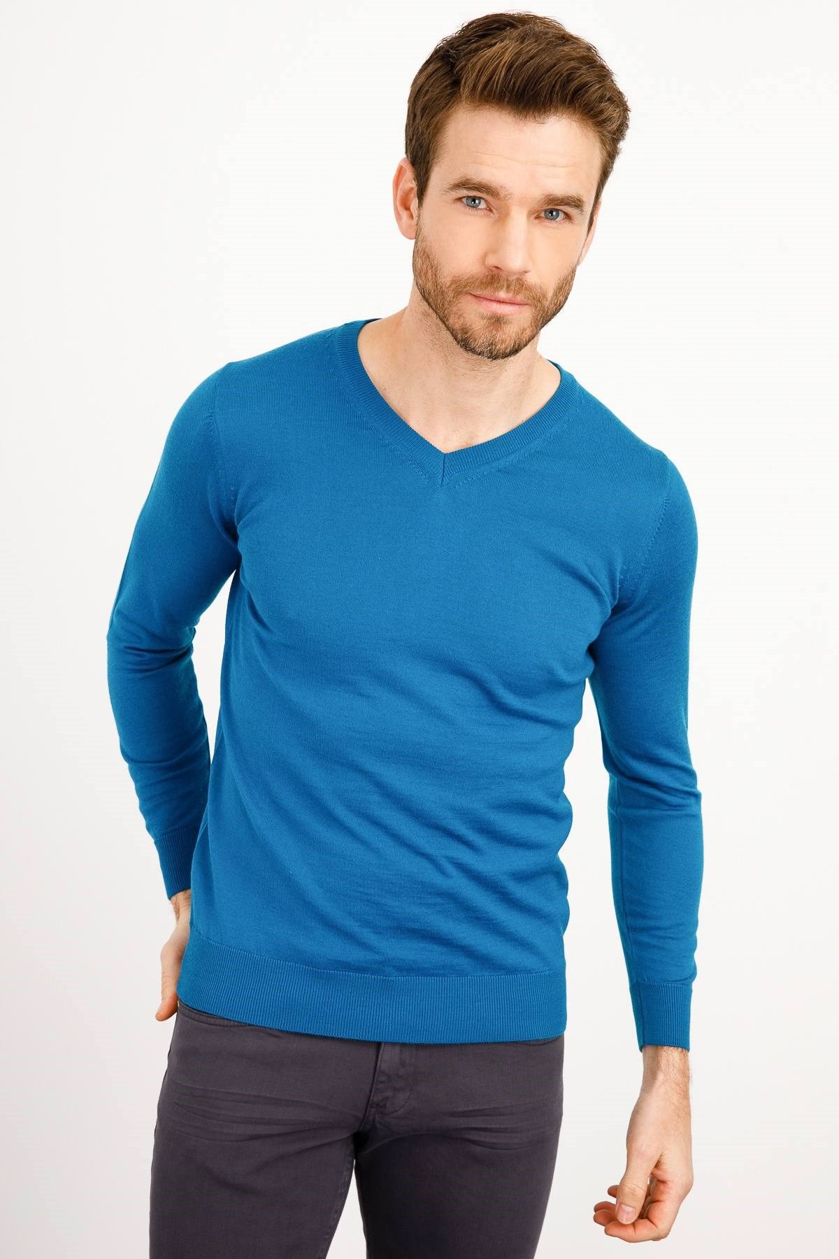 ERKEK BASIC V YAKA İNCE TRİKO KAZAK A.PETROL