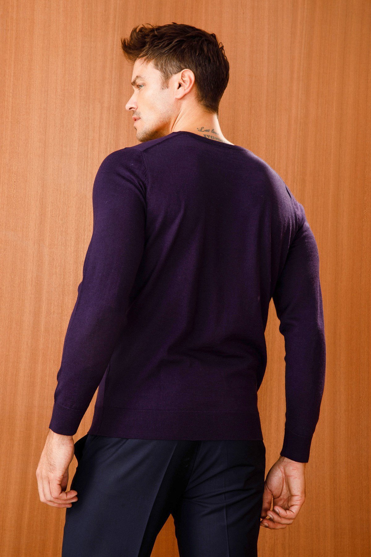 21602Erkek Basıc V Yaka İnce Triko Kazak K.Mor