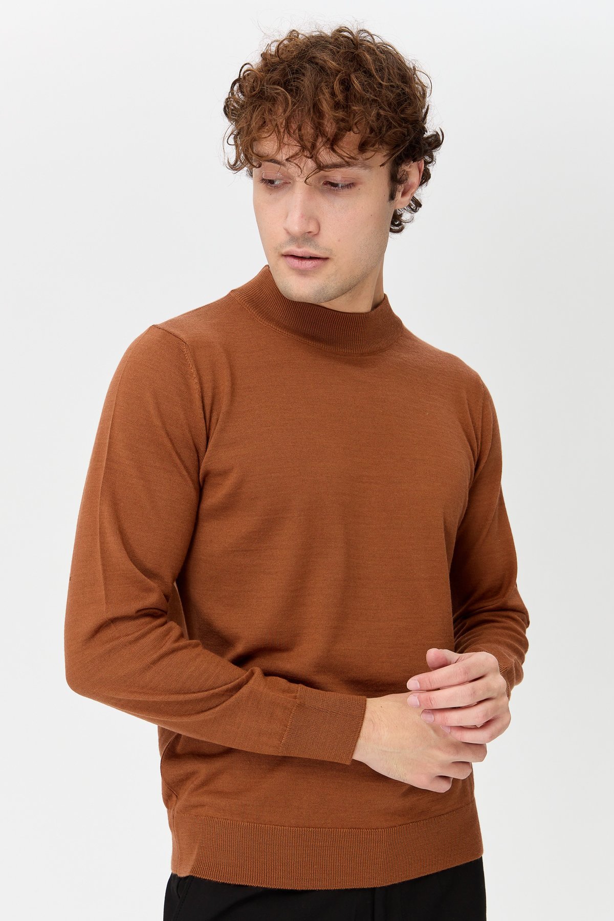 21604Erkek Basic Yarım Balıkçı İnce Triko Kazak K.taba