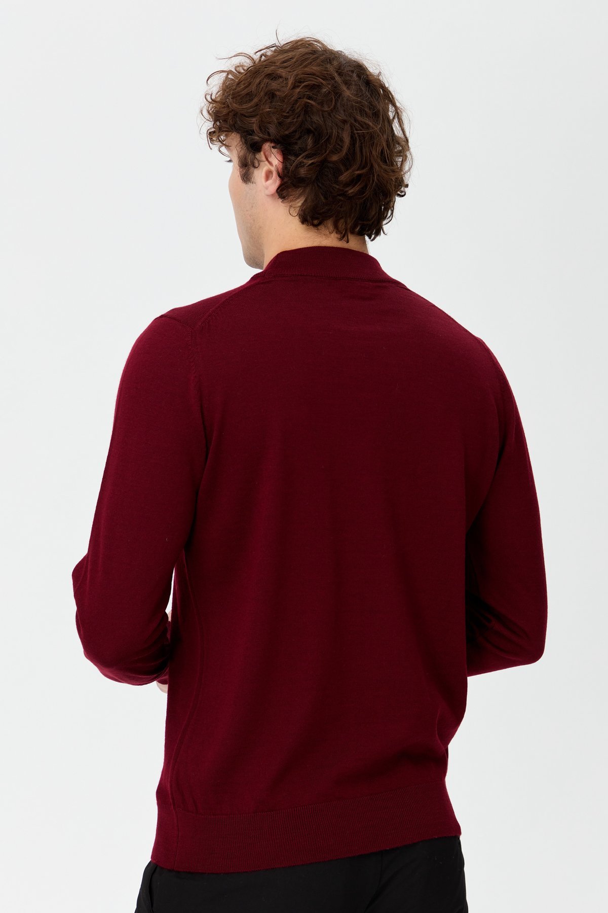 21604Мужской базовый свитер с имитацией водолазки бордовый 