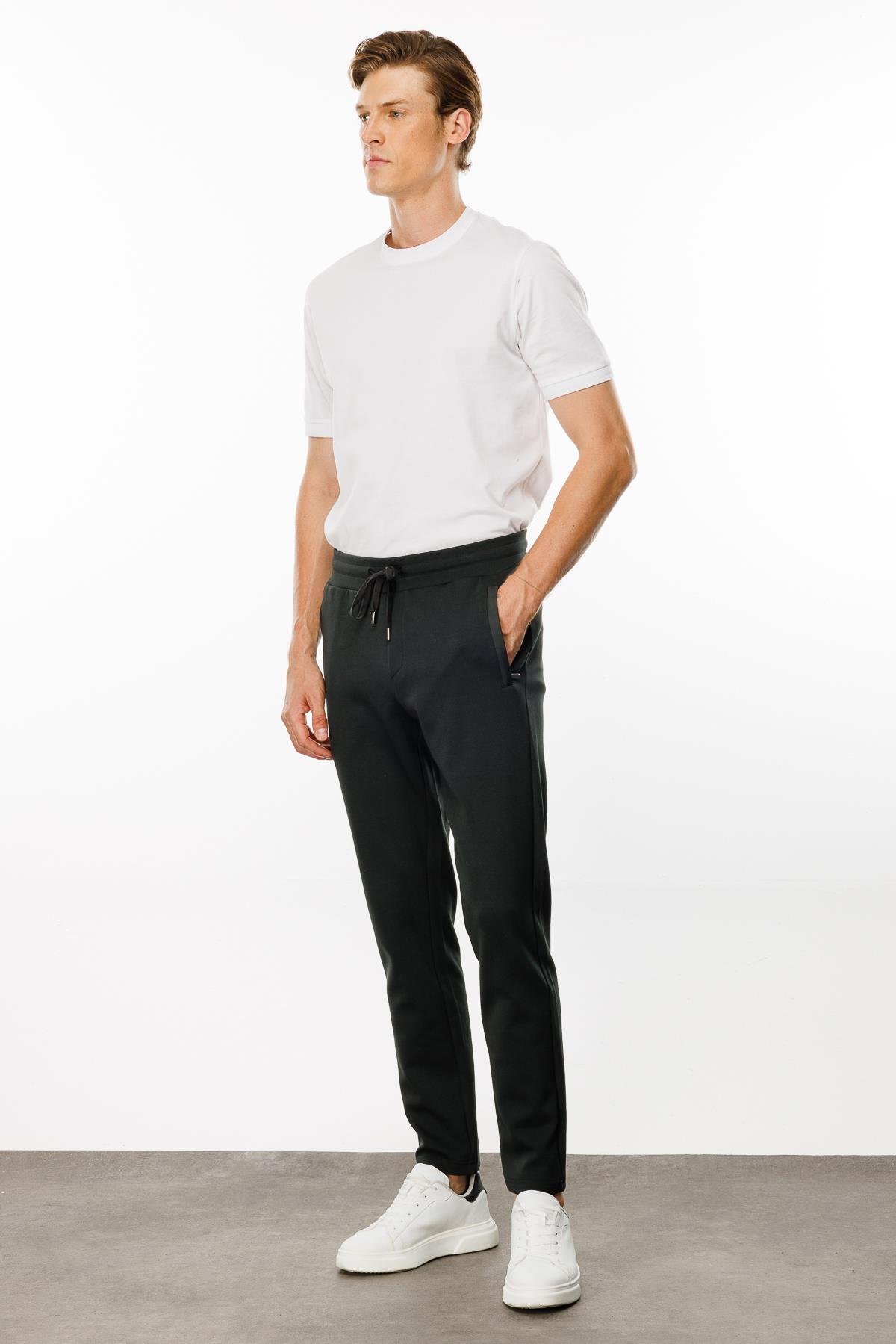 24452Erkek Cebi Kapitone Eşofman Altı Haki