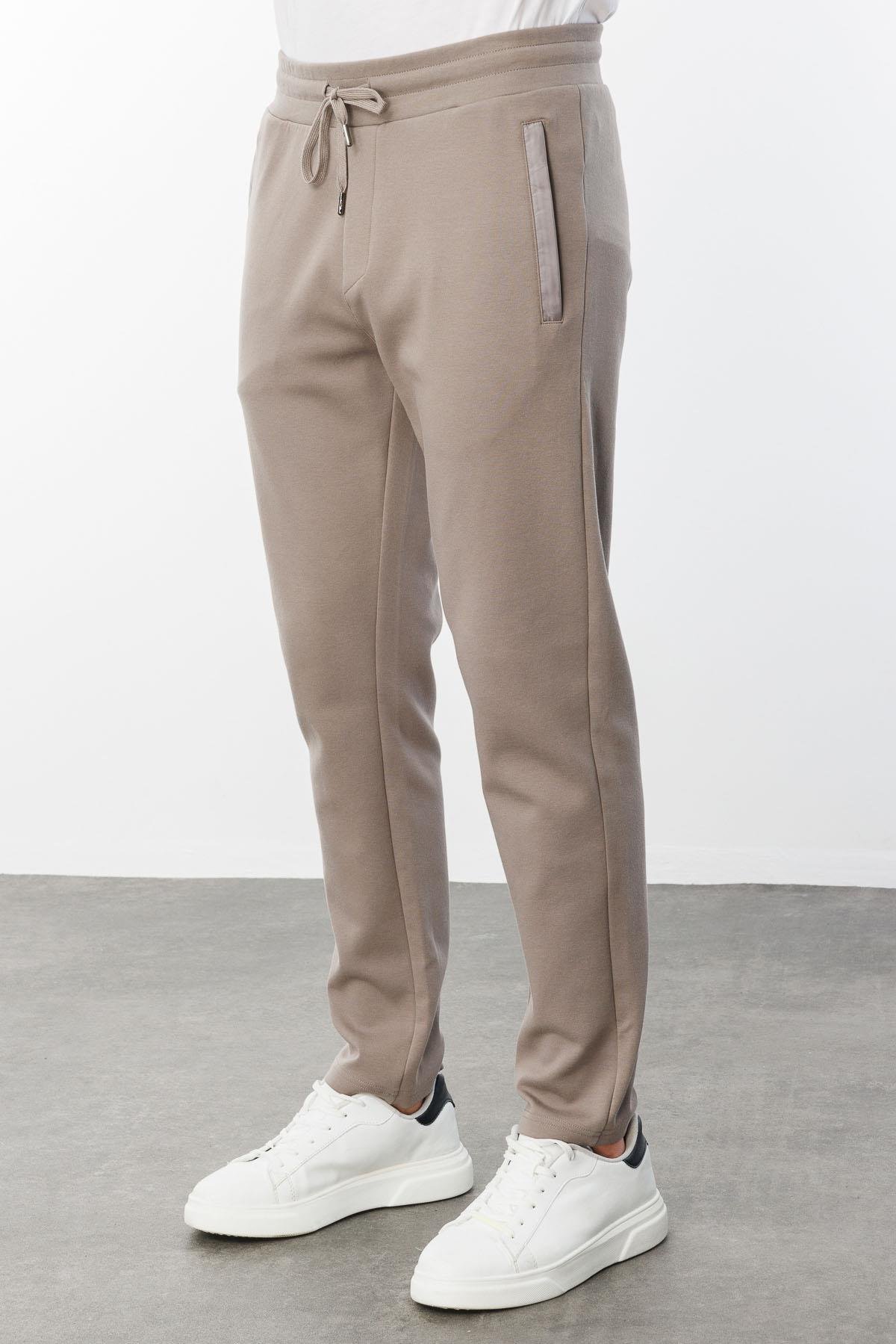 24452Erkek Cebi Kapitone Eşofman Altı Vizon