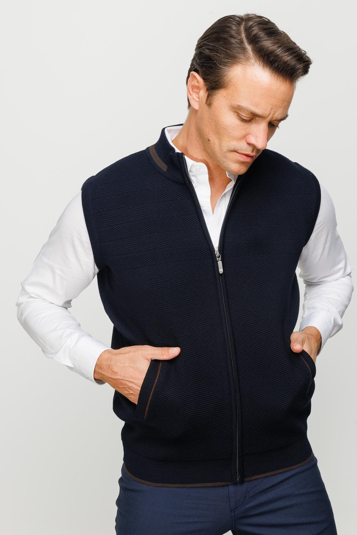 23556Erkek Çelik Örgü Yün Yelek Lacivert